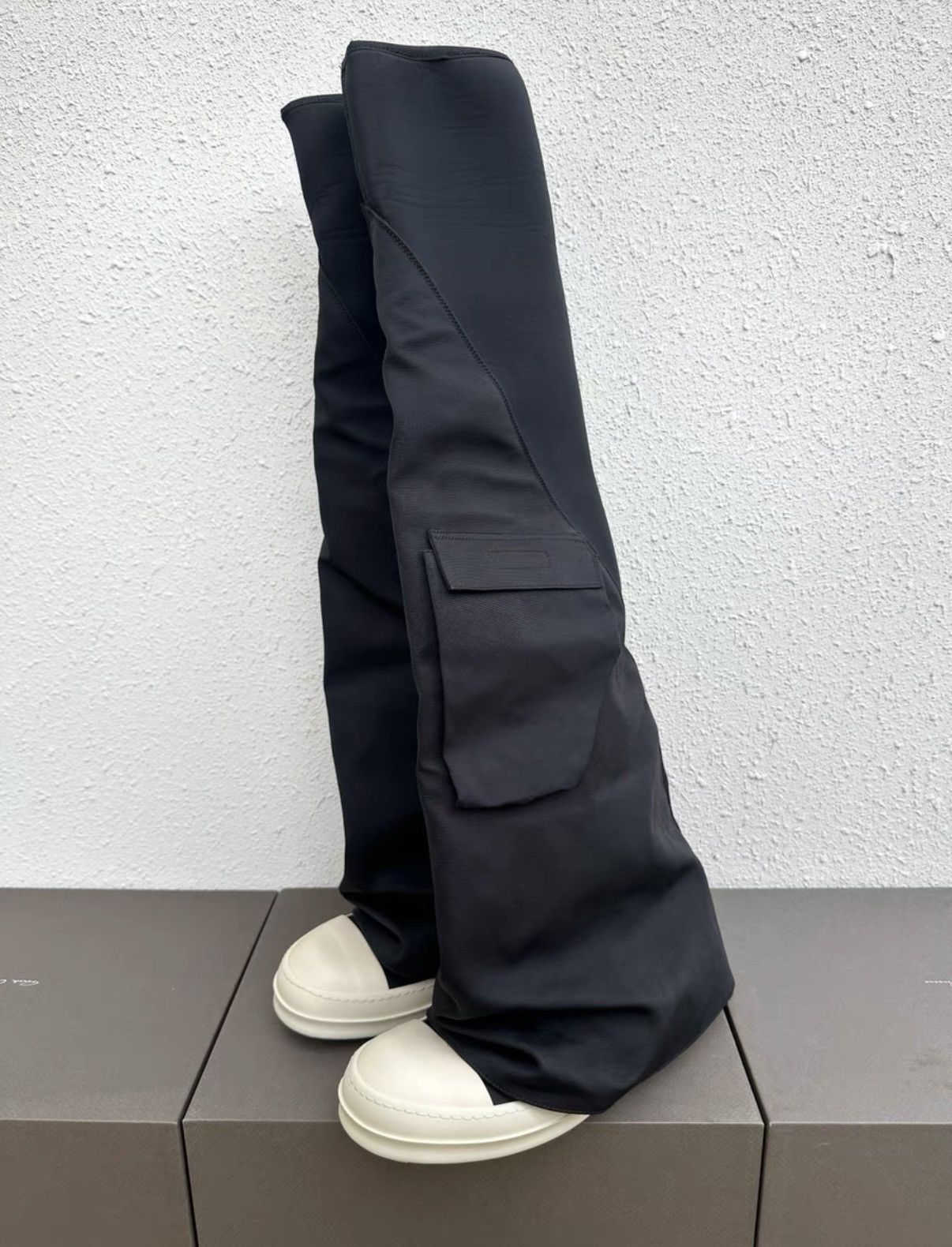 Rick Owens Rick Owens DRKSHDW cargo over-the-knee elephant boots Size US 8 / EU 41 - 4 Thumbnail