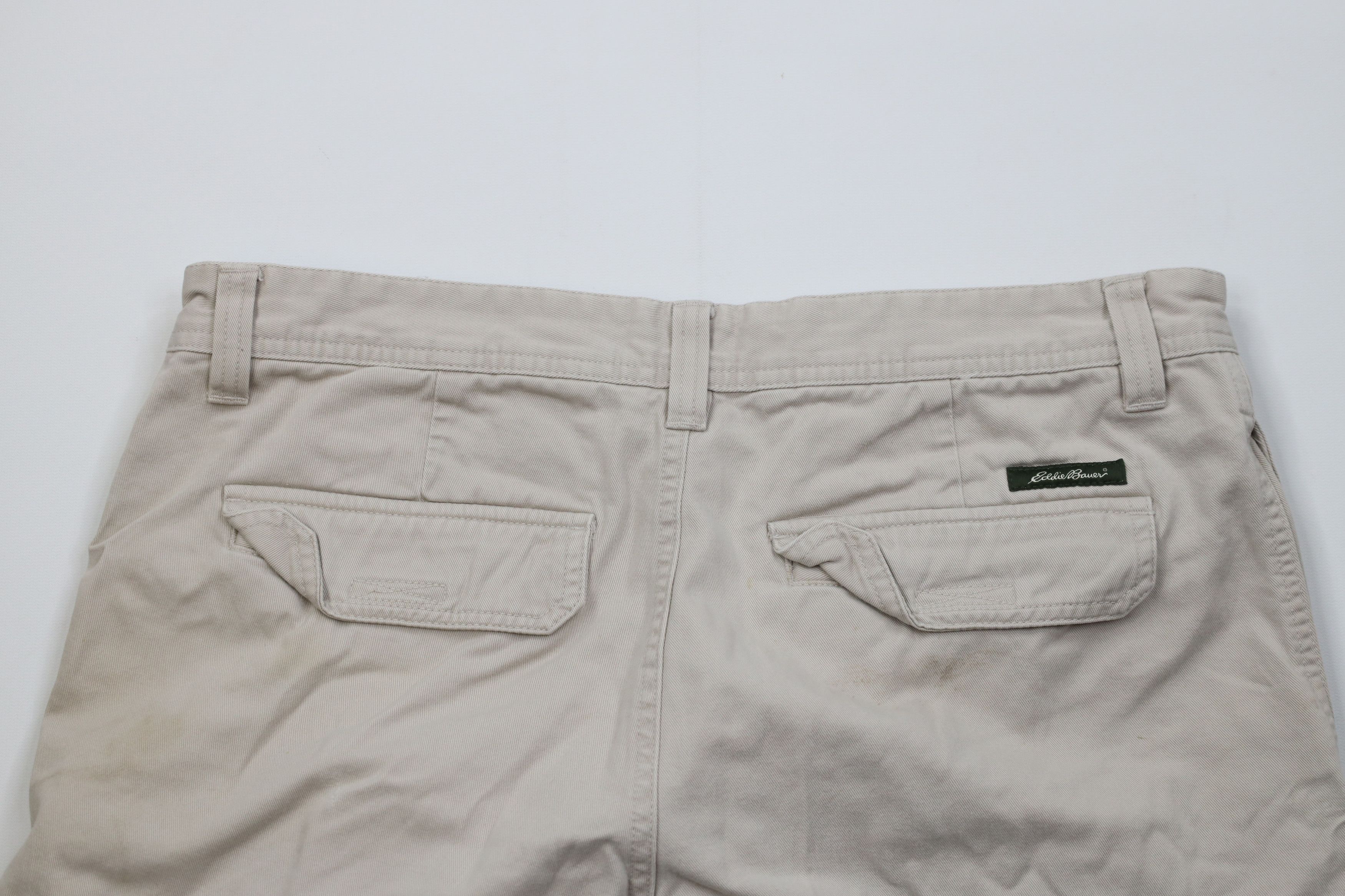 Eddie Bauer Vintage Eddie Bauer Heavyweight Cargo Shorts Beige Cotton Size US 35 - 10 Thumbnail