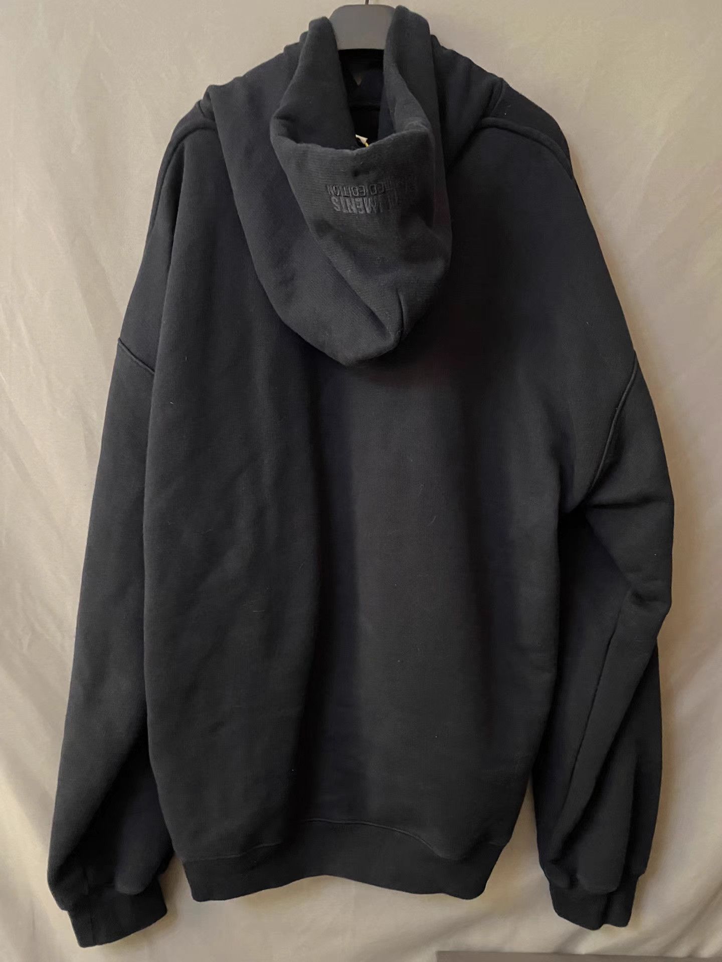 Vetements Vetements 24ss MEDIUM Logo Print Hoodie Size US XS / EU 42 / 0 - 2 Thumbnail