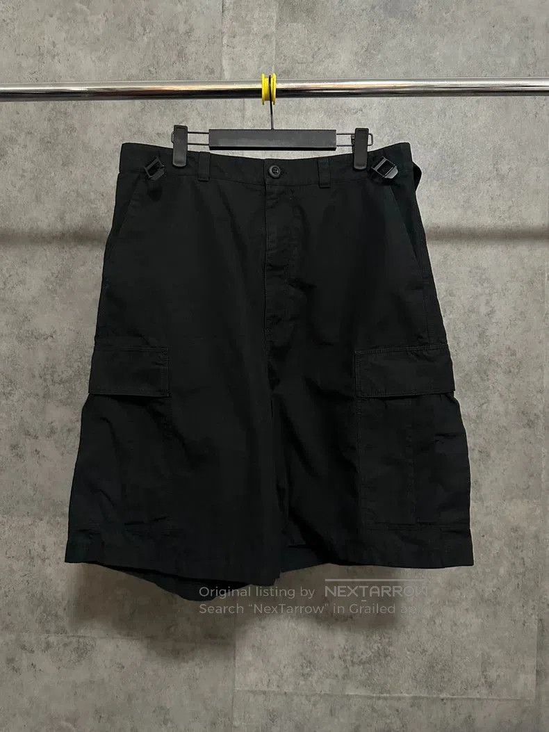 Balenciaga Balenciaga 23ss Cargo Washed Shorts. Size US 26 / EU 42 - 1 Thumbnail