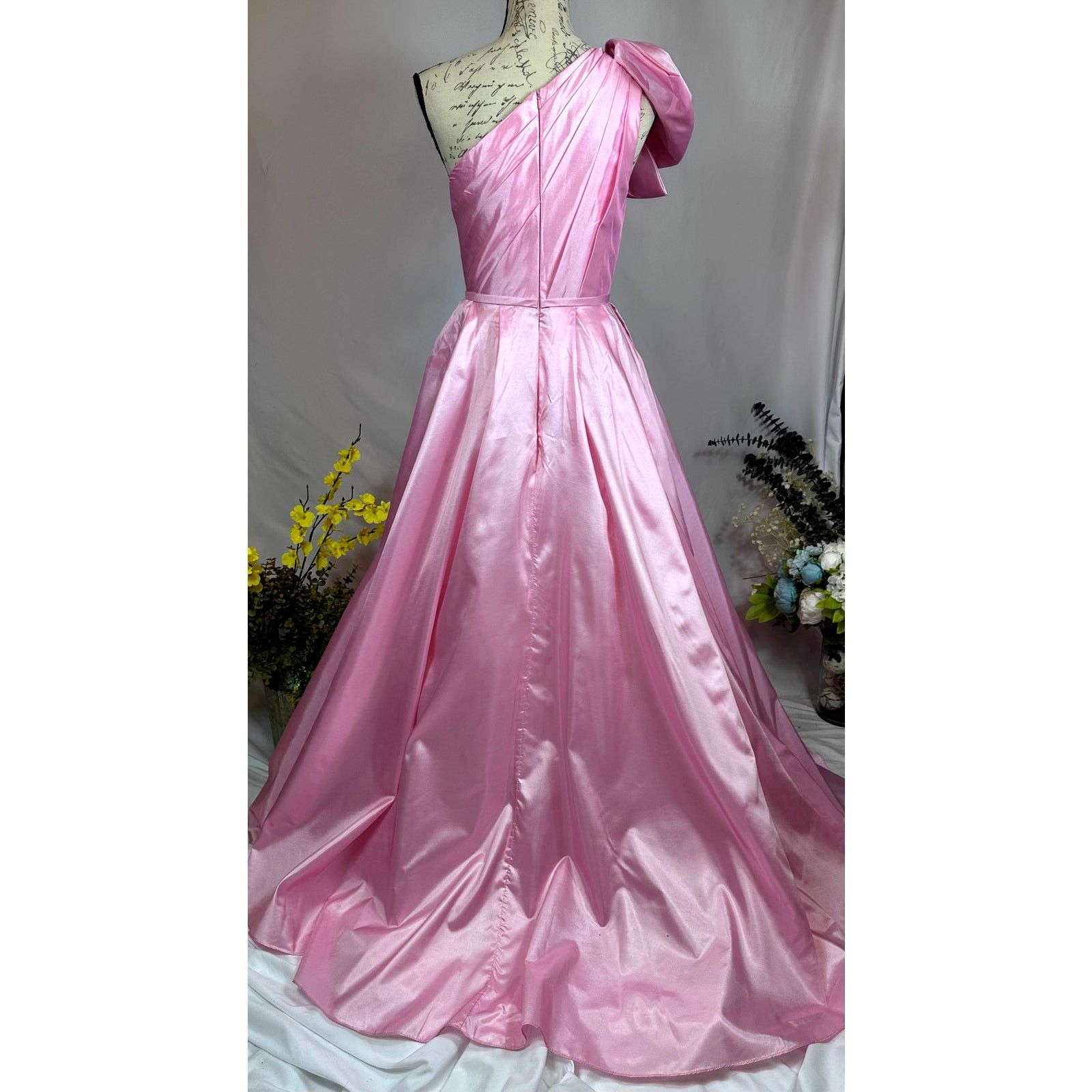 Other Mac Duggal One Shoulder Large Bow Pleated Gown Ice Pink 2 Size XS / US 0-2 / IT 36-38 - 10 Thumbnail