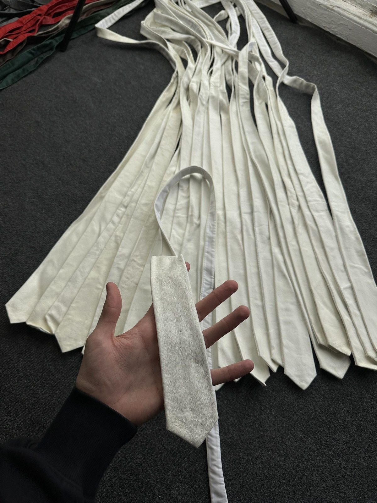 Other 🚨 LEATHER WHITE ITALY TIE LUXURY VNTG RARE OLD MONEY Size ONE SIZE - 3 Thumbnail