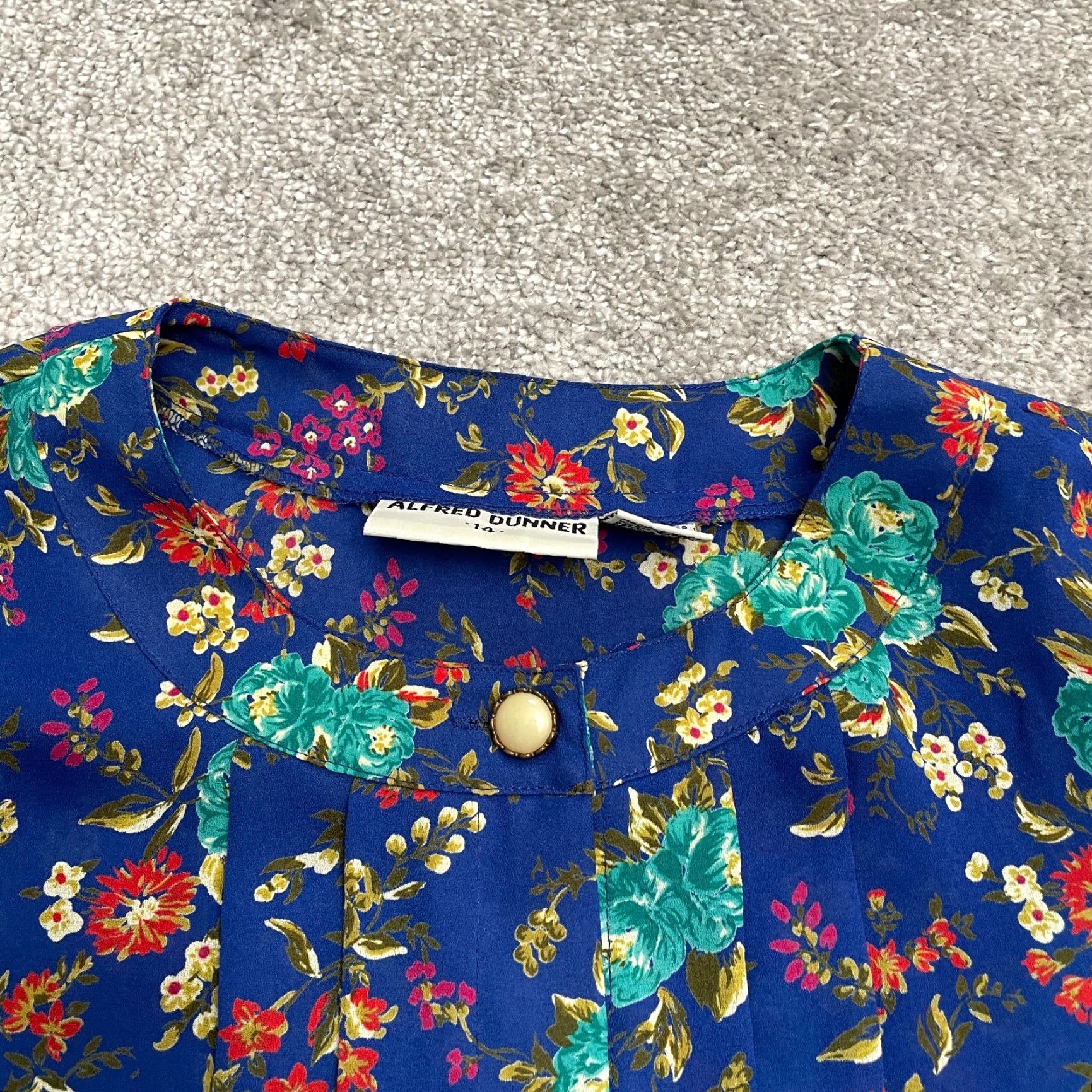Vintage VINTAGE Alfred Dunner Set Of 2 Shirt Skirt Women 14 Blue Floral- Bohemian, Classic, Flower, Outdoor, Tropical Size XL / US 12-14 / IT 48-50 - 6 Thumbnail