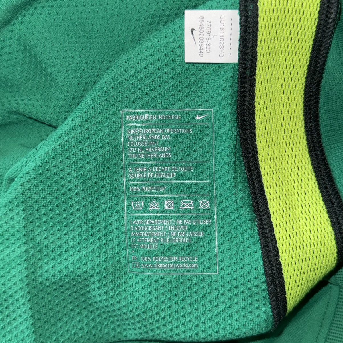 Nike PSG 2016 Nike Football Shirt Soccer Jersey NEW Size US L / EU 52-54 / 3 - 7 Thumbnail