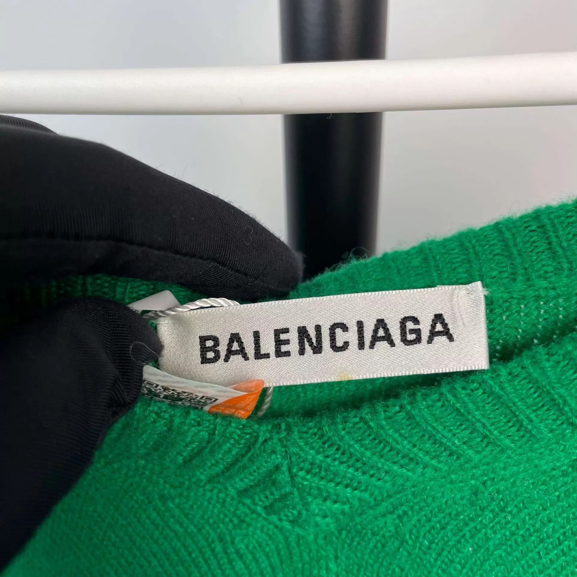 Balenciaga Balenciaga Women's Green Sweater Size 36 Size XS / US 0-2 / IT 36-38 - 3 Thumbnail