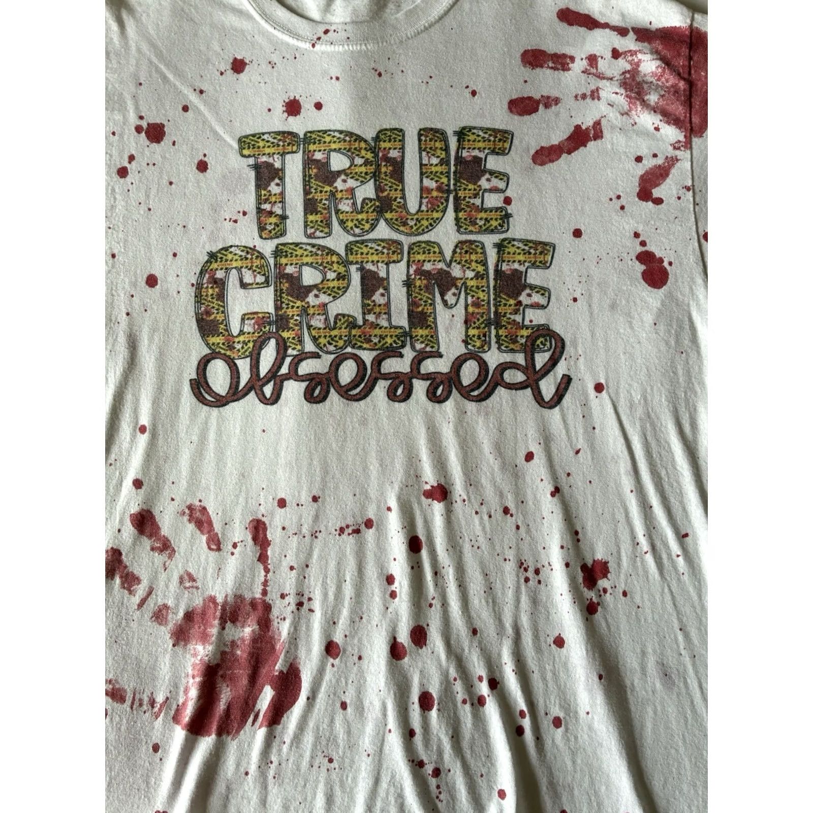 Gildan true crime obsessed blood splatter tshirt mens XL Size US XL / EU 56 / 4 - 4 Thumbnail