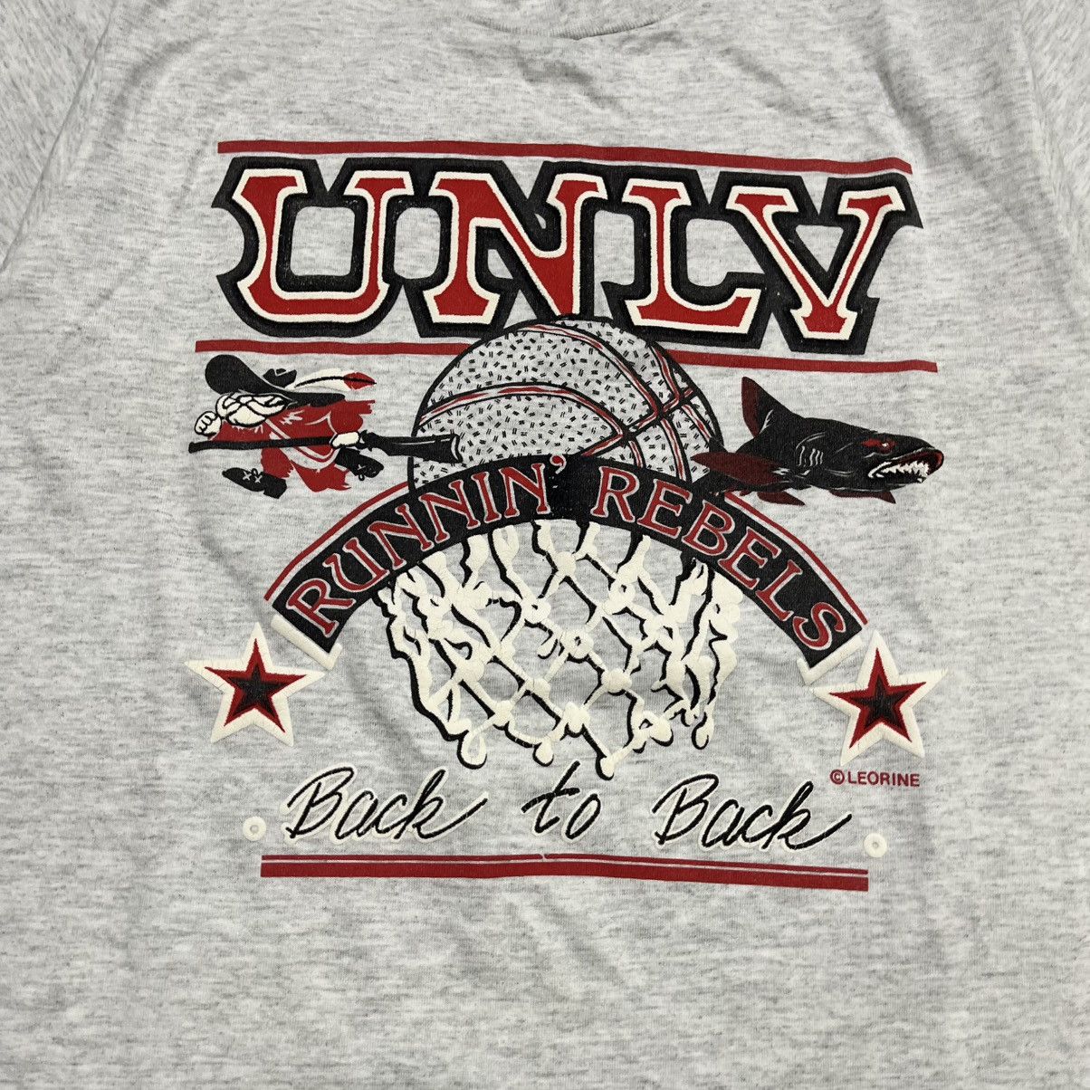 Vintage Vintage 90s UNLV Rebels T Shirt NCAA Basketball Screen Stars Size US M / EU 48-50 / 2 - 4 Thumbnail
