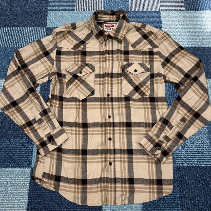 Wrangler Wrangler Shirt Plaid Long Sleeve Slim Button-Up Mens M Multi-Color Fall Cotton Blend Flannel 28.5" 21.5" 25" 90s? Size US M / EU 48-50 / 2 - 1 Thumbnail