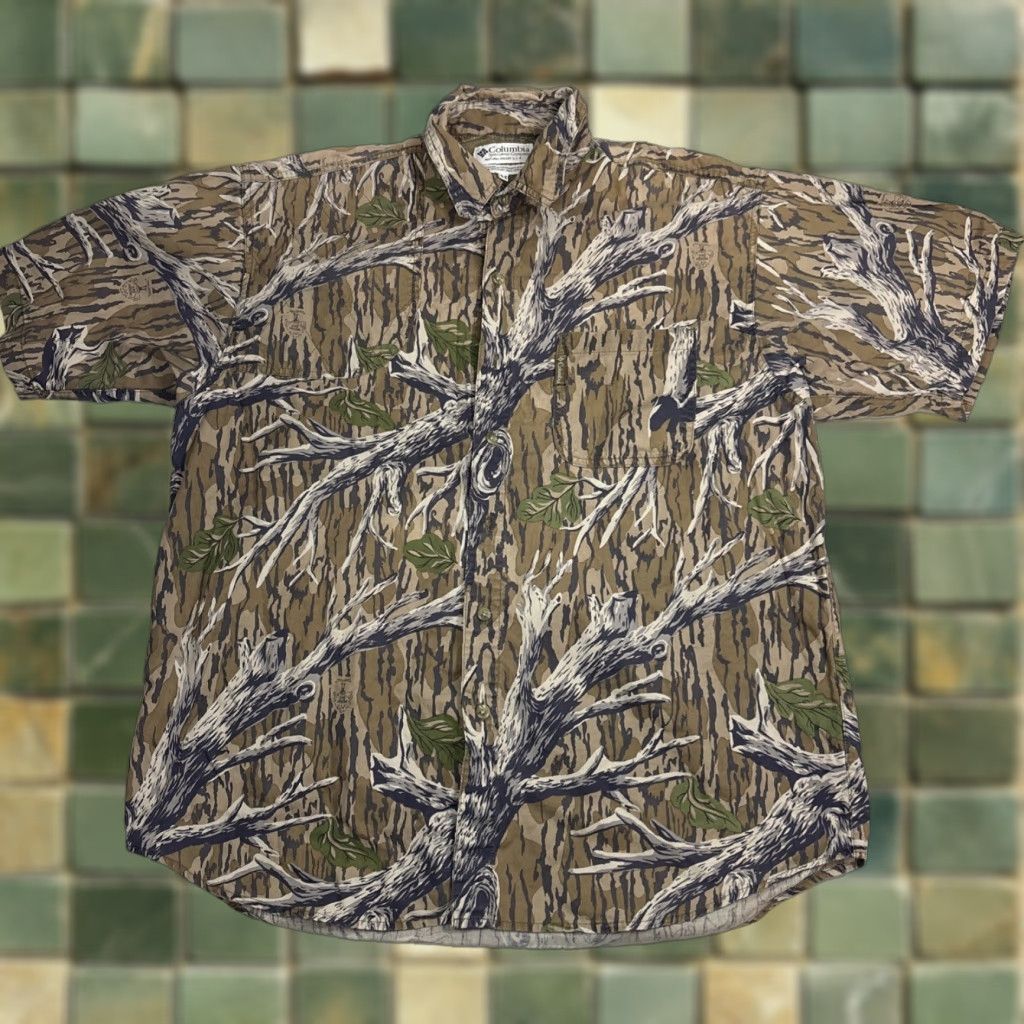 VINTAGE Columbia Camouflage Shirt Mens M Multicolor Mossy Oak Treestand Logocoded?