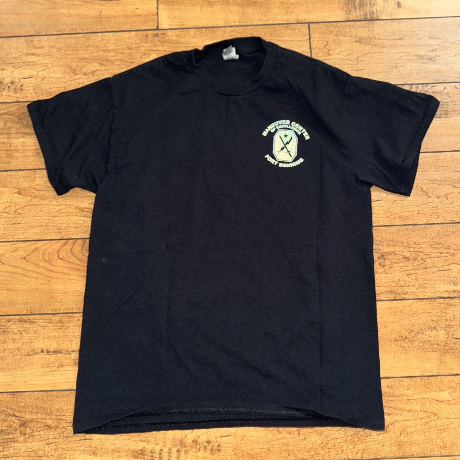 Band Tees × Gildan × Vintage Vintage Military Punishers T-Shirt Med 19x25 Fort Benning Size US M / EU 48-50 / 2 - 4 Thumbnail