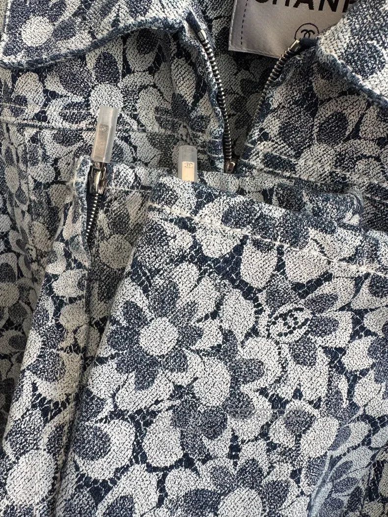Chanel Chanel Broken Flower Denim Jacket Size XS / US 0-2 / IT 36-38 - 5 Thumbnail