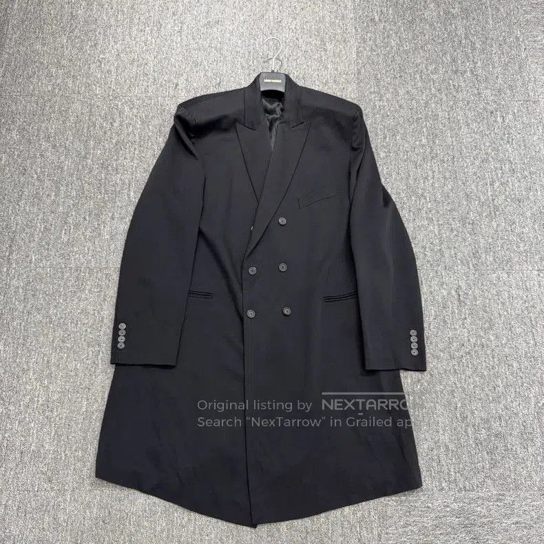 Balenciaga Balenciaga Solid Button Shoulder Coat. Size US XL / EU 56 / 4 - 1 Thumbnail