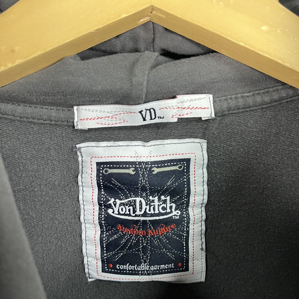 Designer × If Six Was Nine × Von Dutch 🗣️VINTAGE🗣️ Von Dutch Distressed Logo Grey Y2k archival Hoodie Size US M / EU 48-50 / 2 - 6 Thumbnail
