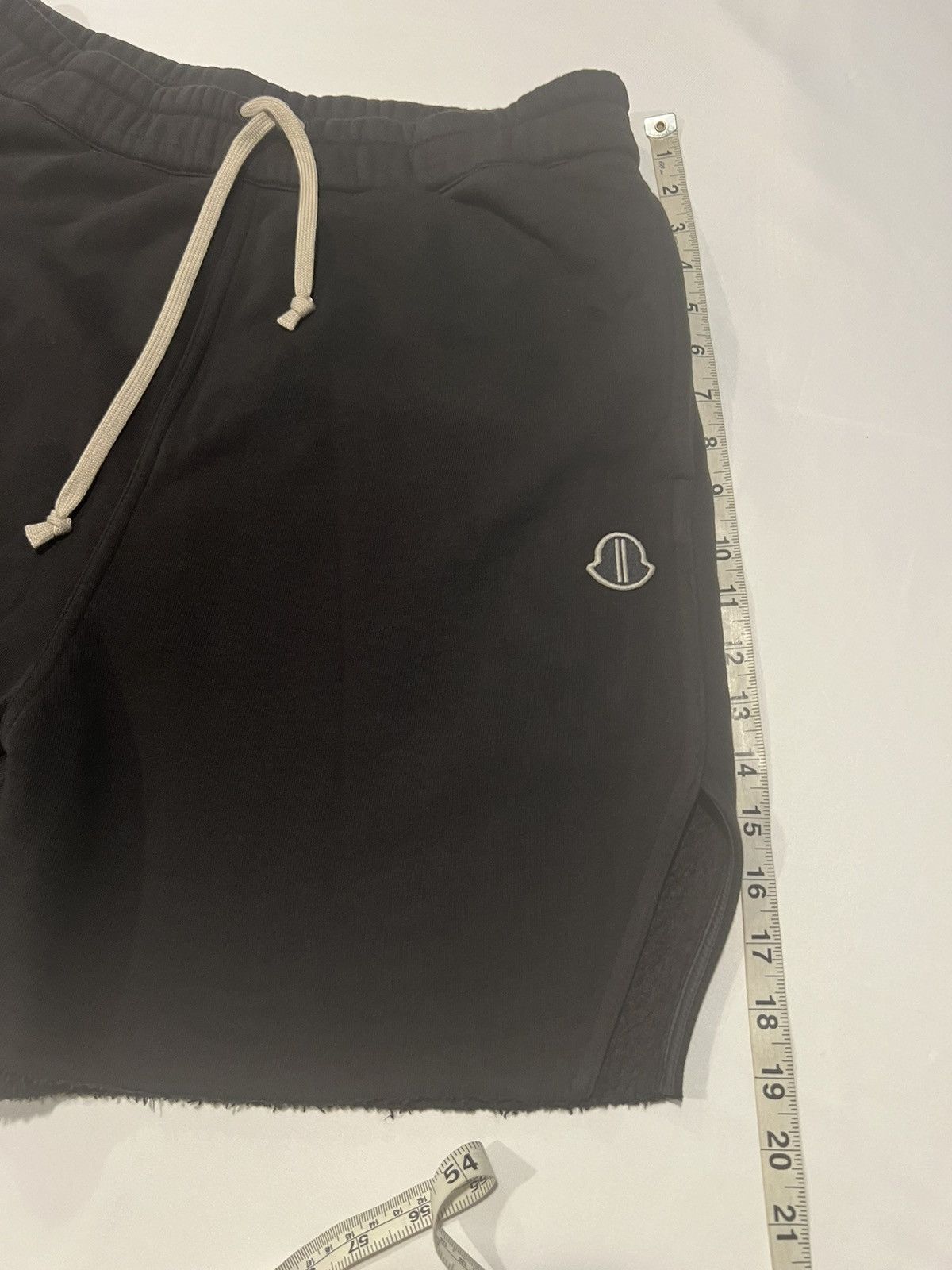 Rick Owens Rick Owens Moncler joggers shorts. M. $690 Size US 34 / EU 50 - 4 Thumbnail