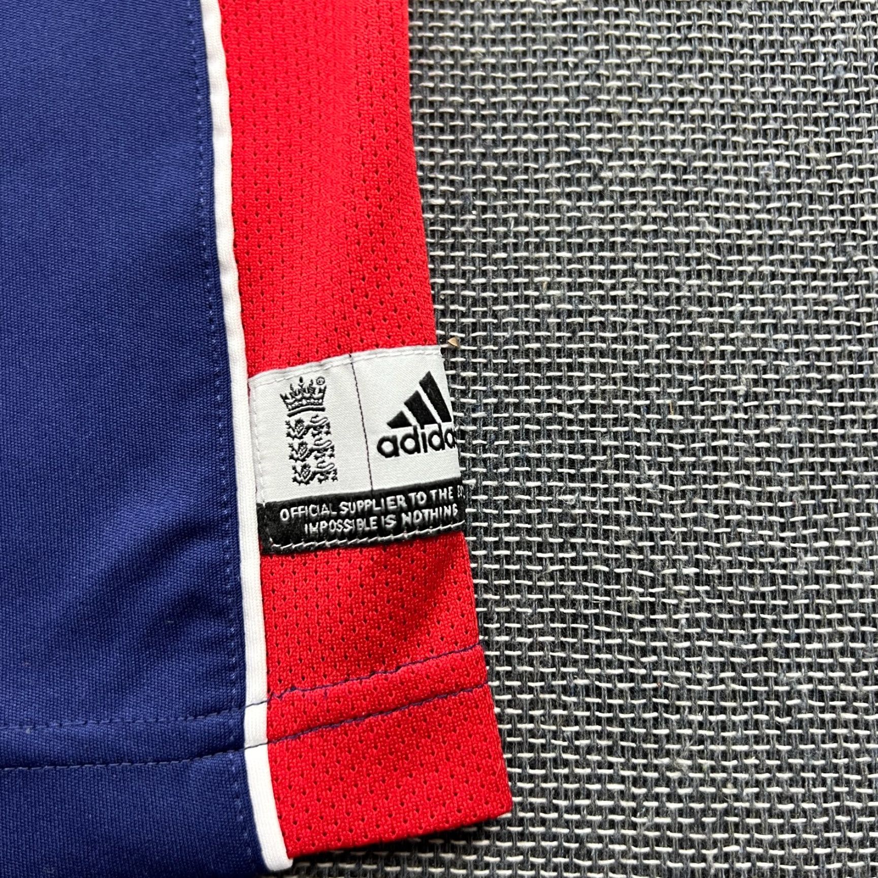 Adidas England National Team 2008 Criket Jersey Adidas Mens XL Blue Short Sleeve Jersey Sports Tee Size US XL / EU 56 / 4 - 5 Thumbnail