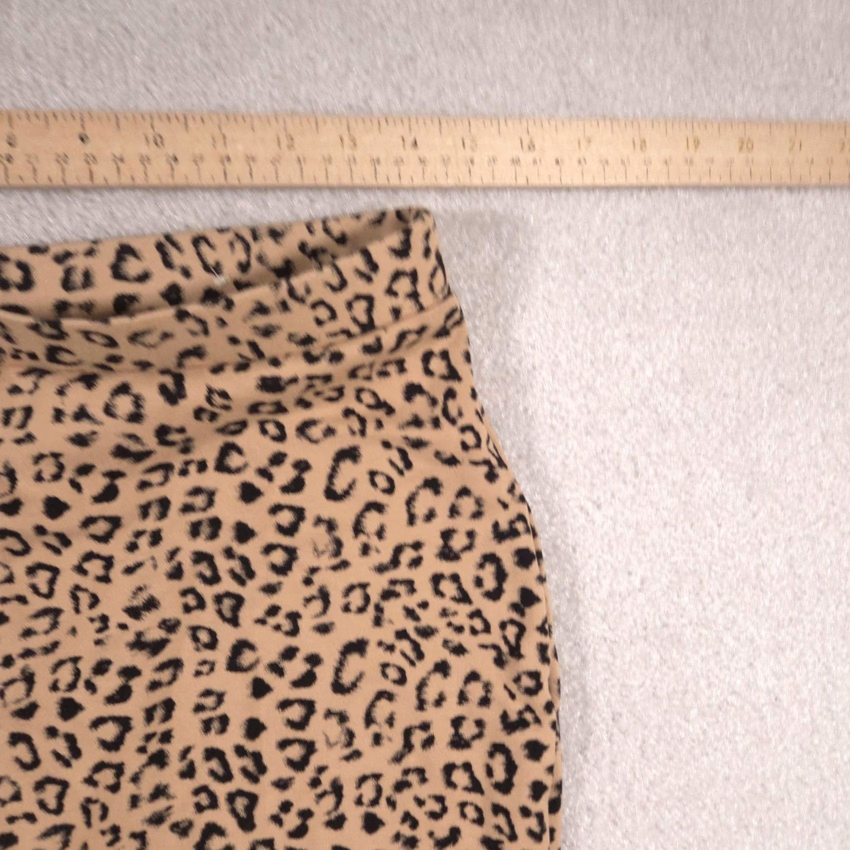 Vintage Chico's Pants Womens 8R Beige Animal Print Ponte Pull On Stretch Jegging Skinny Size 30" / US 8 / IT 44 - 5 Thumbnail