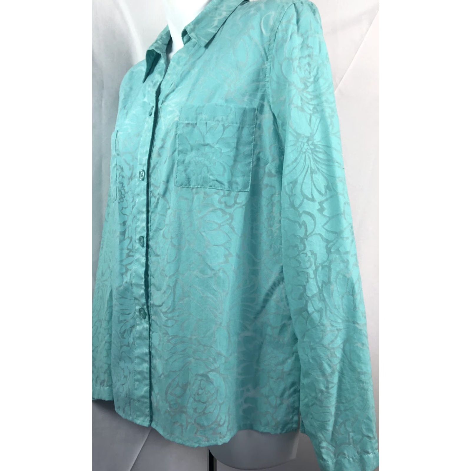 Vintage Sag Harbor Flu Floral Blouse Ladies Large Aqua Roll Tab Sleeve Collared 53% polyester 47% cotton Size L / US 10 / IT 46 - 3 Thumbnail