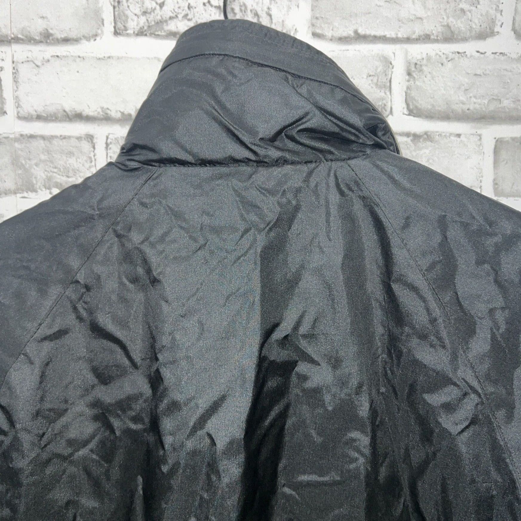 Black Halo VINTAGE Zany Nylon Half Zip Pullover Jacket Mens Medium Black Size US M / EU 48-50 / 2 - 4 Thumbnail