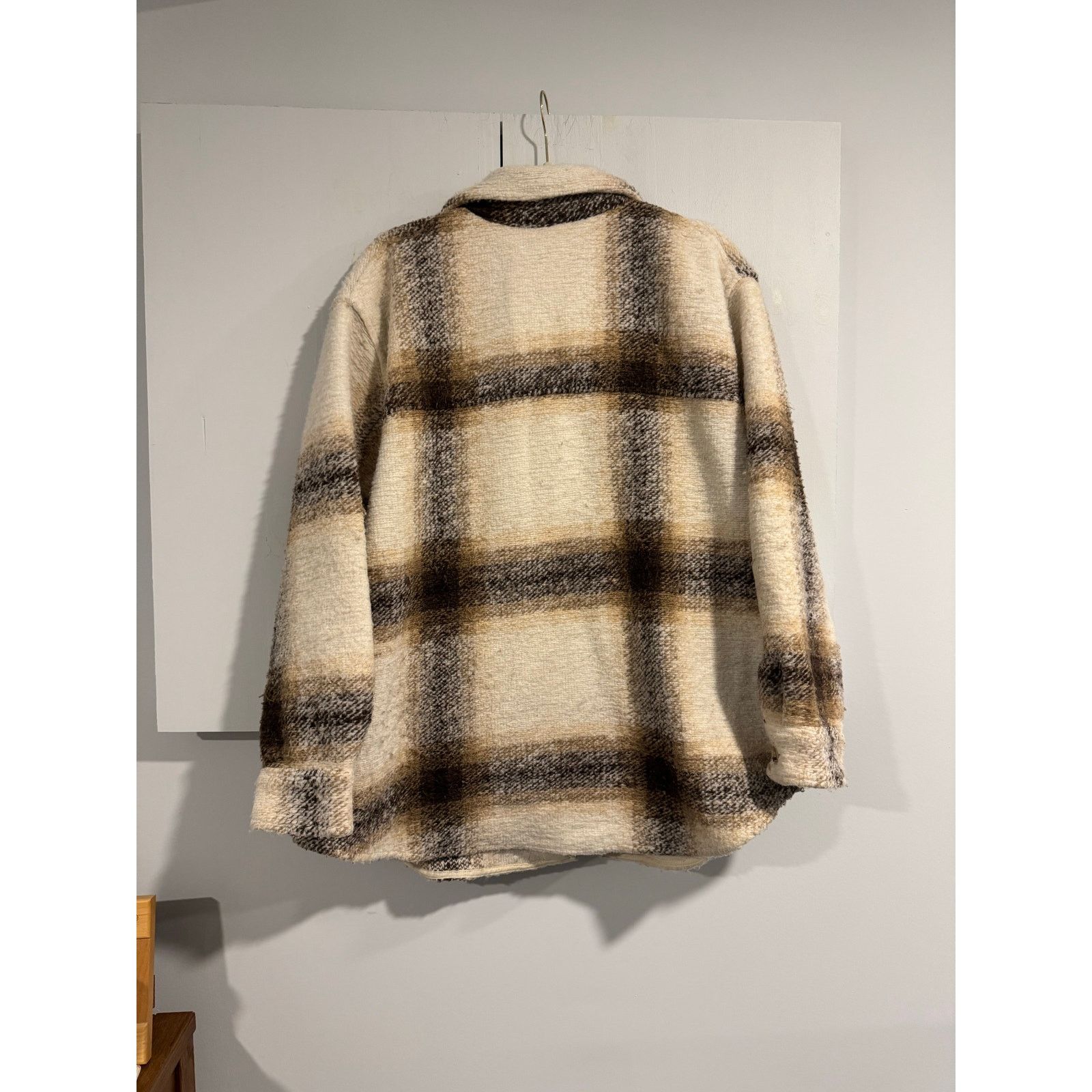 Joie Joie Women's Shacket Size 1X Cream Brown Plaid Fuzzy Sherpa Size XL / US 12-14 / IT 48-50 - 1 Thumbnail