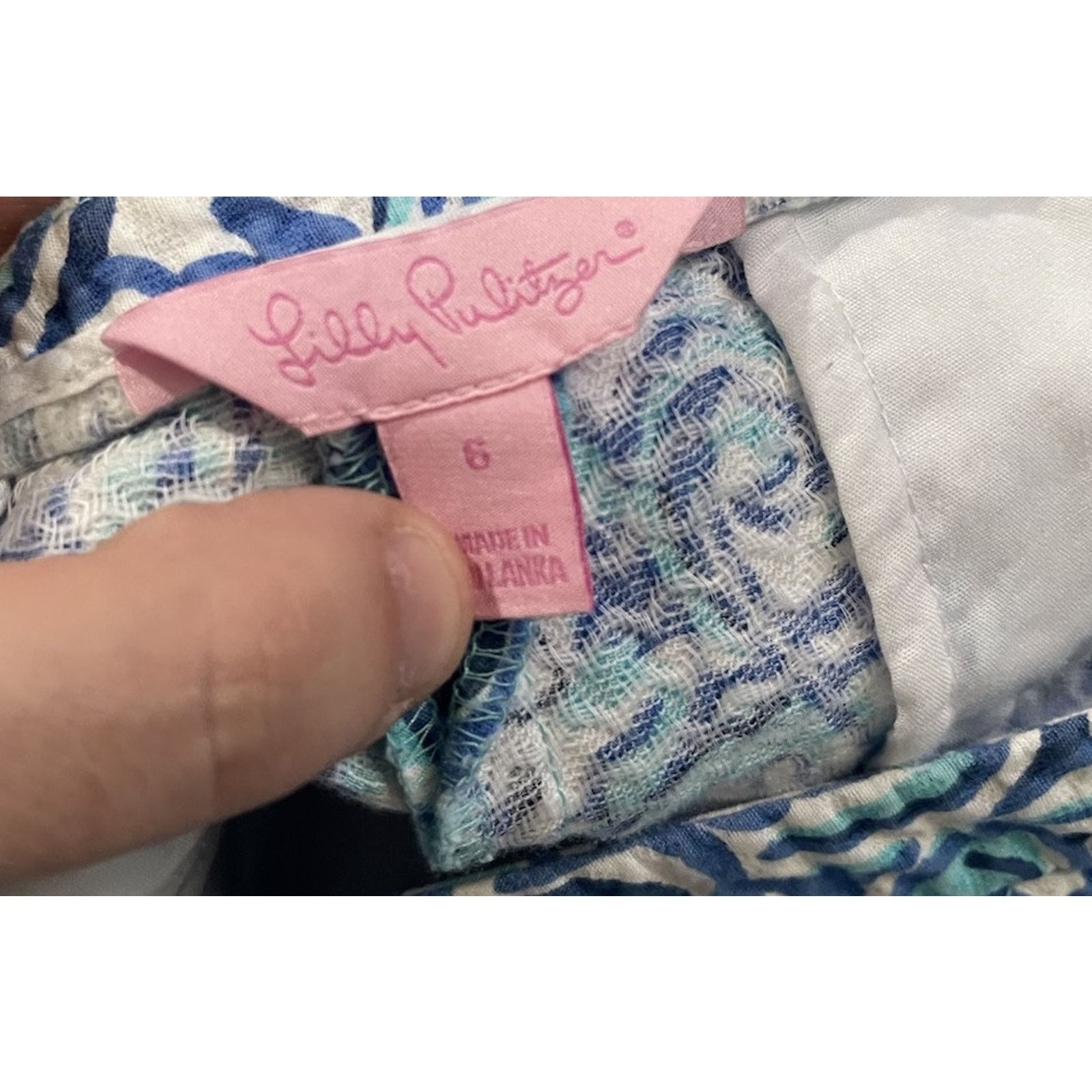 Lilly Pulitzer Lilly Pulitzer Adie Shorts 6 Blue White Green Fish Displays Size 28" / US 6 / IT 42 - 2 Thumbnail