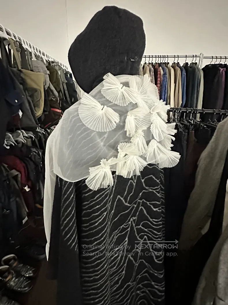 Comme des Garcons Comme des Garcons Pleated petal lace shawl Size S / US 4 / IT 40 - 2 Thumbnail
