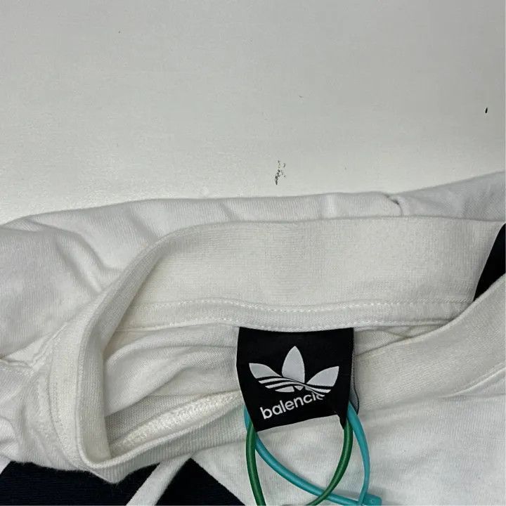 Balenciaga Balenciaga x Adidas Embroidered Logo T-Shirt 0079-2507 Size US M / EU 48-50 / 2 - 5 Thumbnail