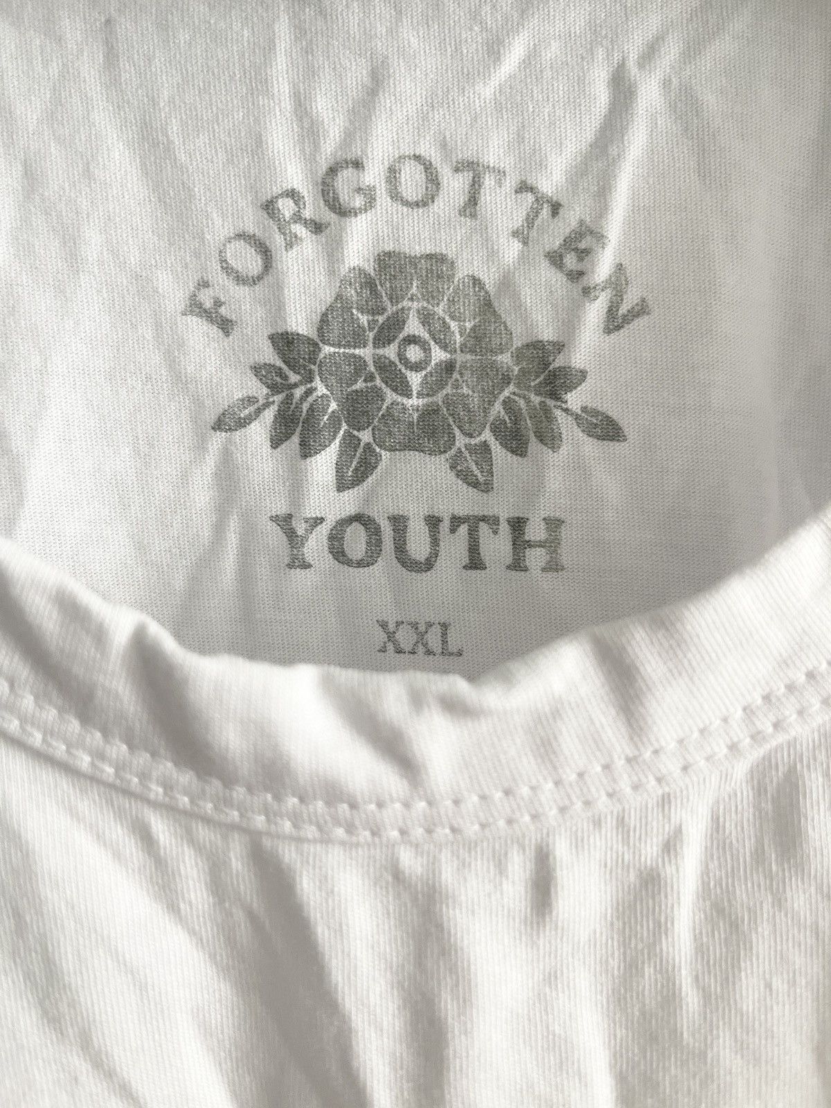 Designer STEAL! 2010s Forgotten Youth Floral Center Logo Tank Top Size US XXL / EU 58 / 5 - 4 Thumbnail
