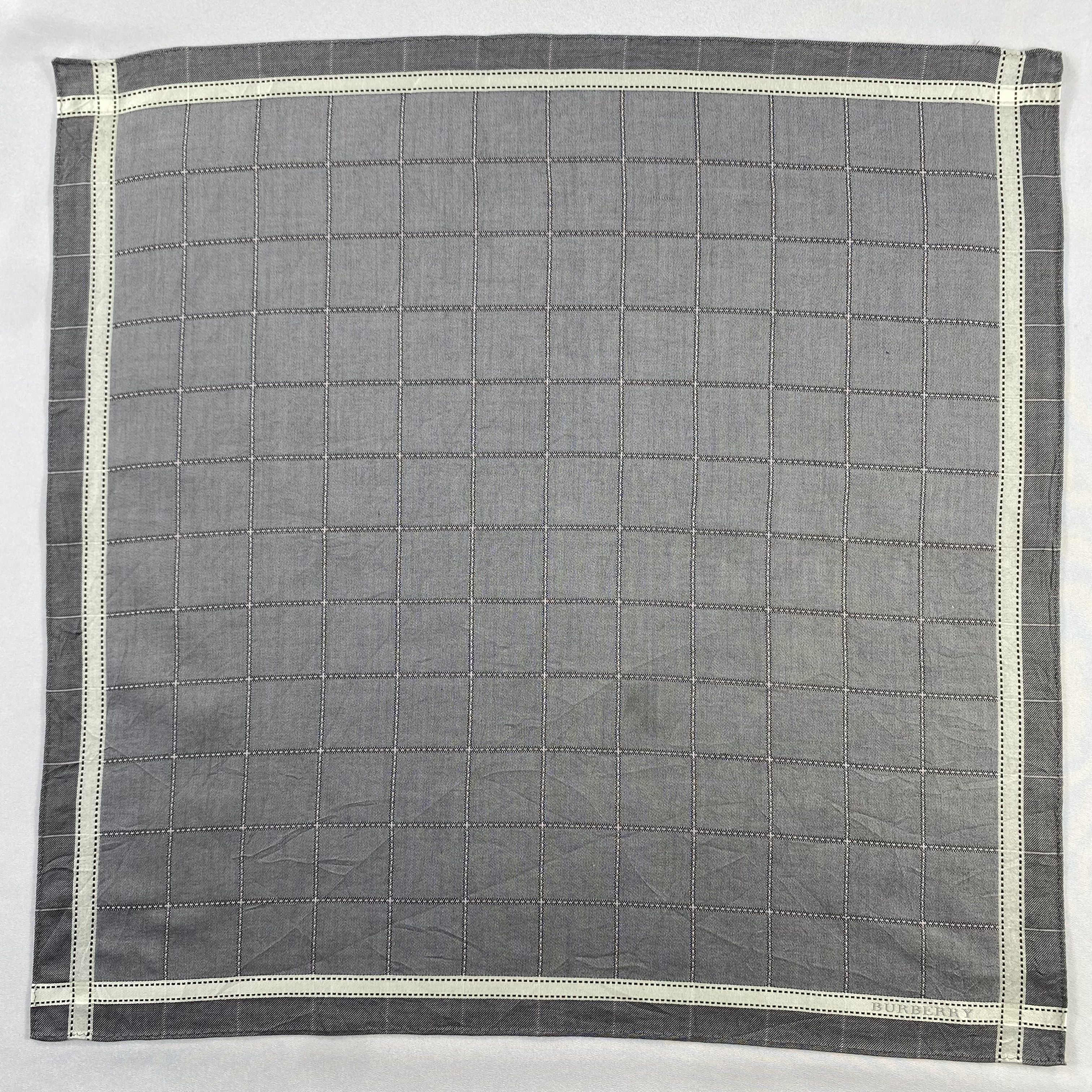Burberry × Vintage Burberry Handkerchief / Neckerchief / Bandana-P935 Size ONE SIZE - 1 Thumbnail