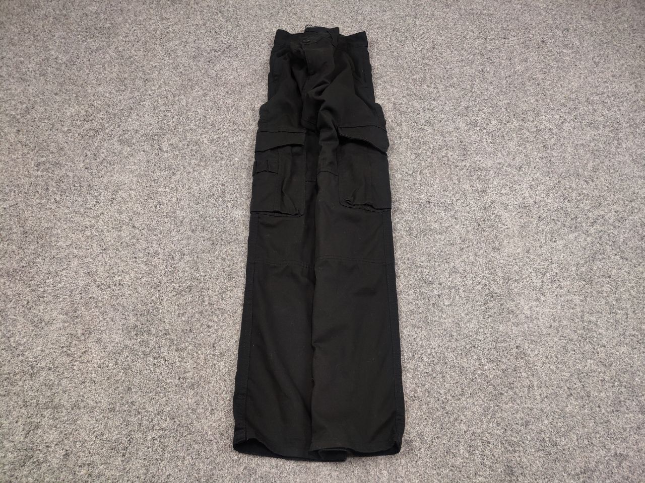 Japanese Brand Vintage Japanese Black Cargo Workwear Y2K Style Pants Size US 30 / EU 46 - 2 Thumbnail
