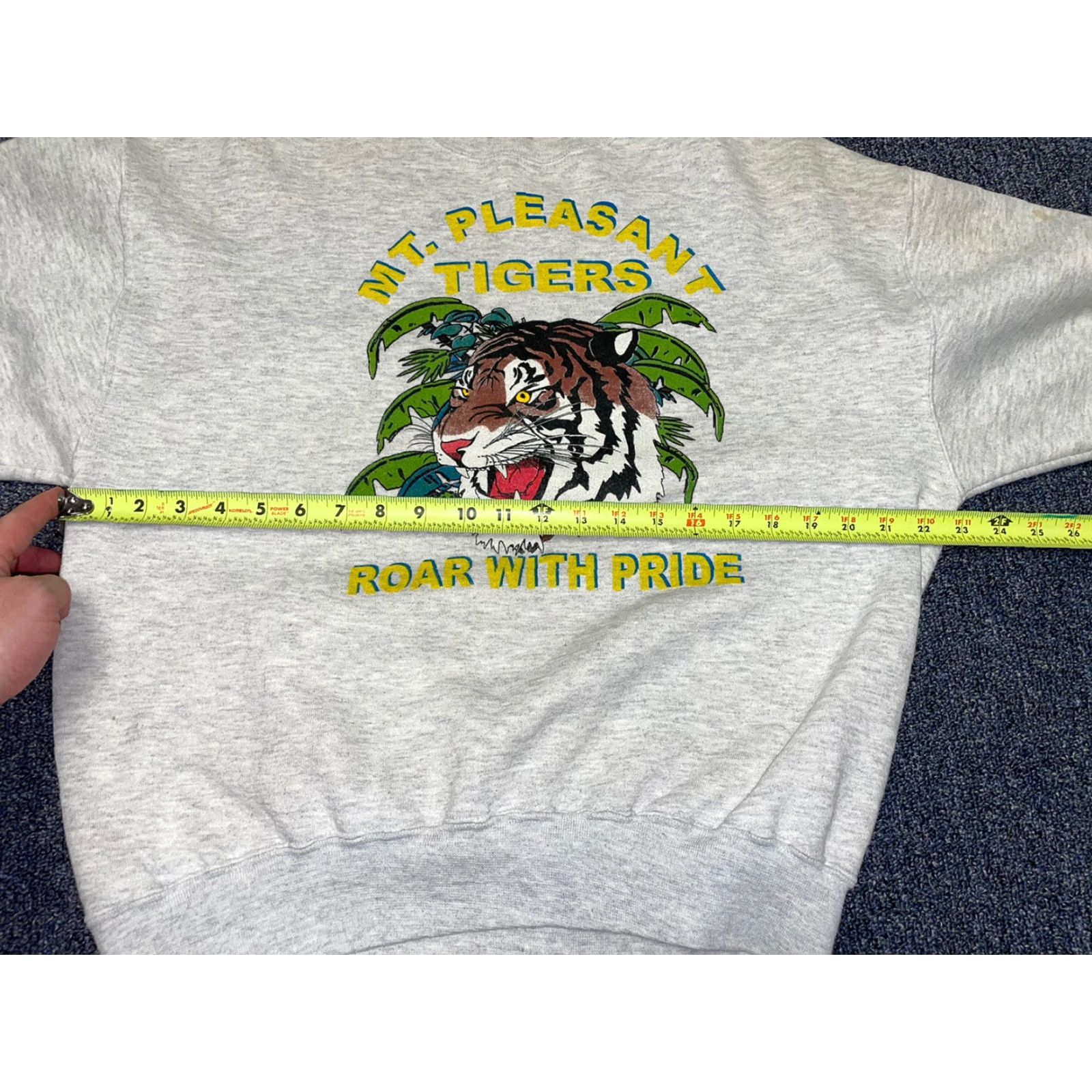 Vintage VINTAGE 90s Mt Pleasant School Tiger Sweatshirt Men L Animal Print Crew Neck Long Sleeve Gray Cotton Blend Signal Graphic Print Sweatshirt Men Size US L / EU 52-54 / 3 - 3 Thumbnail