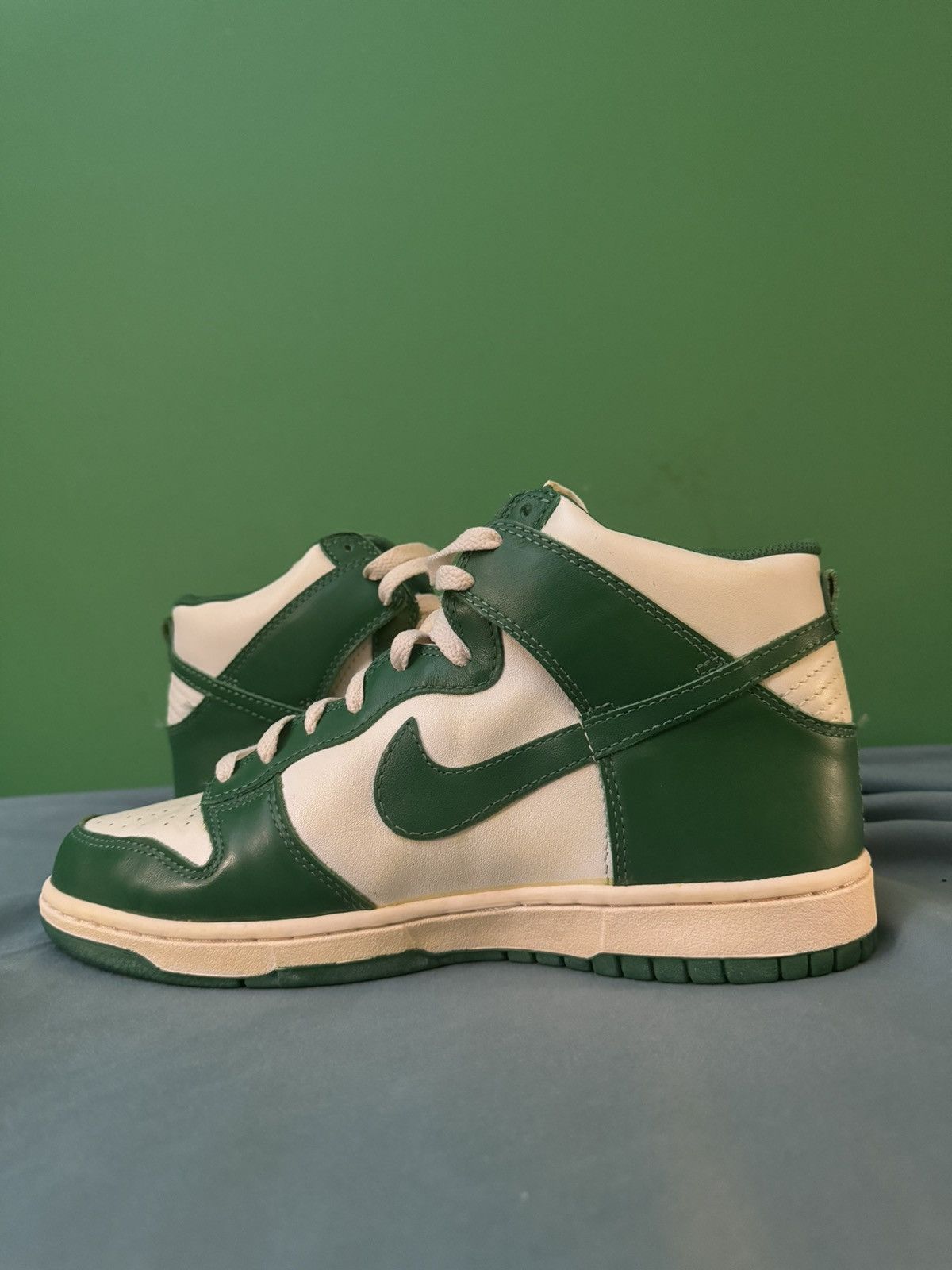 Nike Nike Dunk High Vintage Green 2008 Size US 9.5 / EU 42-43 - 2 Thumbnail