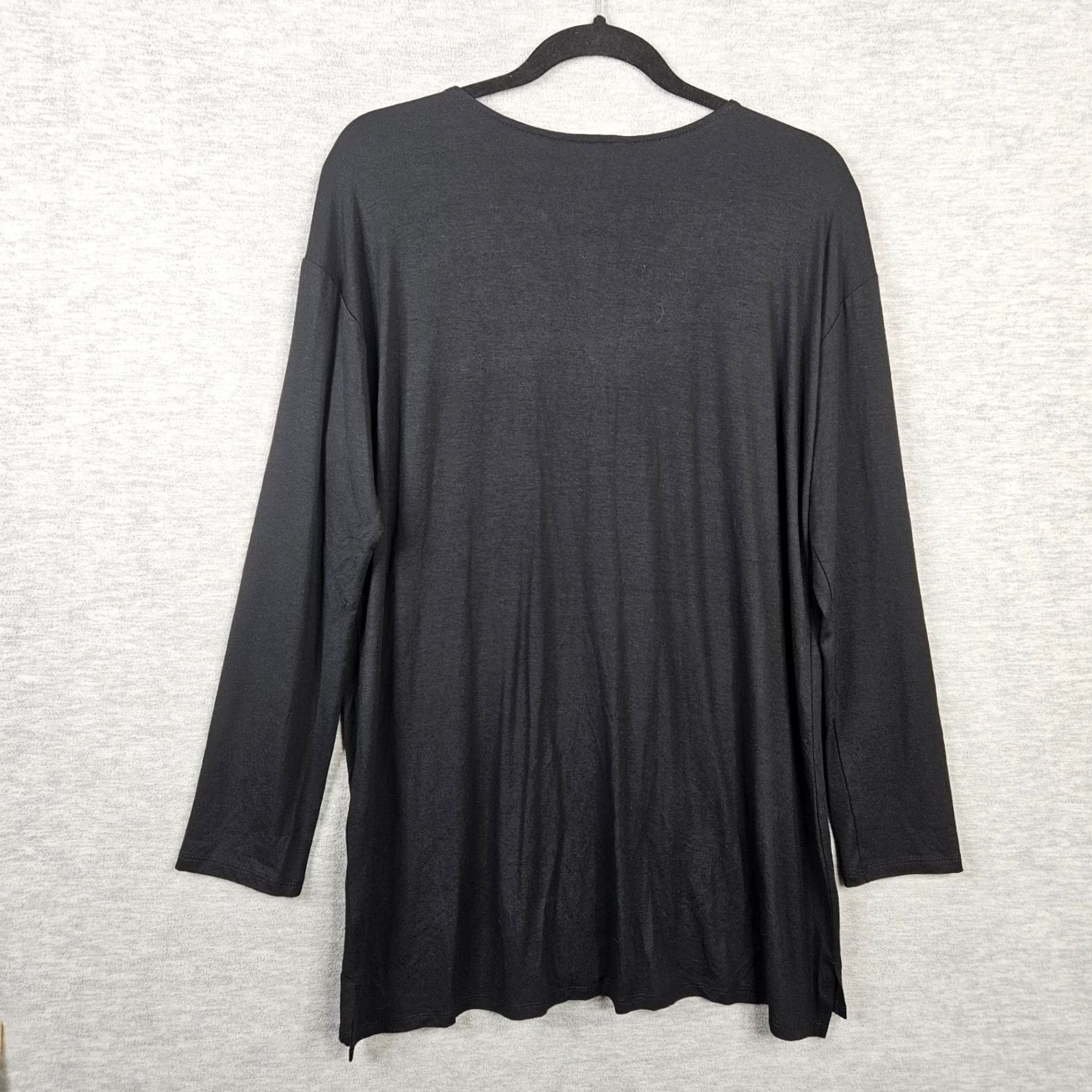 J. Jill J.Jill Wearever Collection Black V-neck Button Up Jersey Top M Womens Short Sleeve Regular Fit Button-Up Size M / US 6-8 / IT 42-44 - 2 Thumbnail