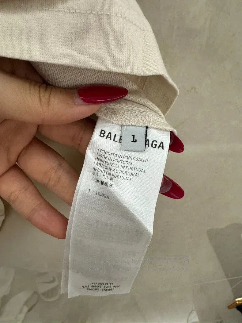 Balenciaga Balenciaga Back Letter Short Sleeve Tee. Size US S / EU 44-46 / 1 - 4 Thumbnail