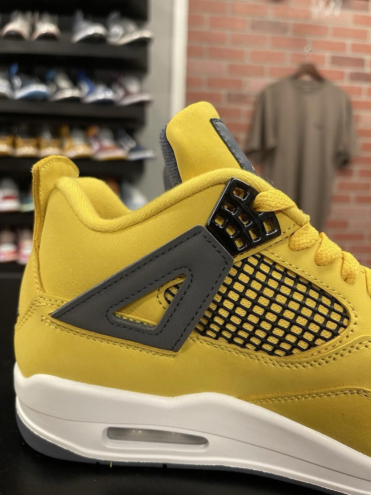 Nike Size 8 - Nike Air Jordan 4 Lightning 2021 CT8527-700 OG IV Size US 8 / EU 41 - 7 Thumbnail