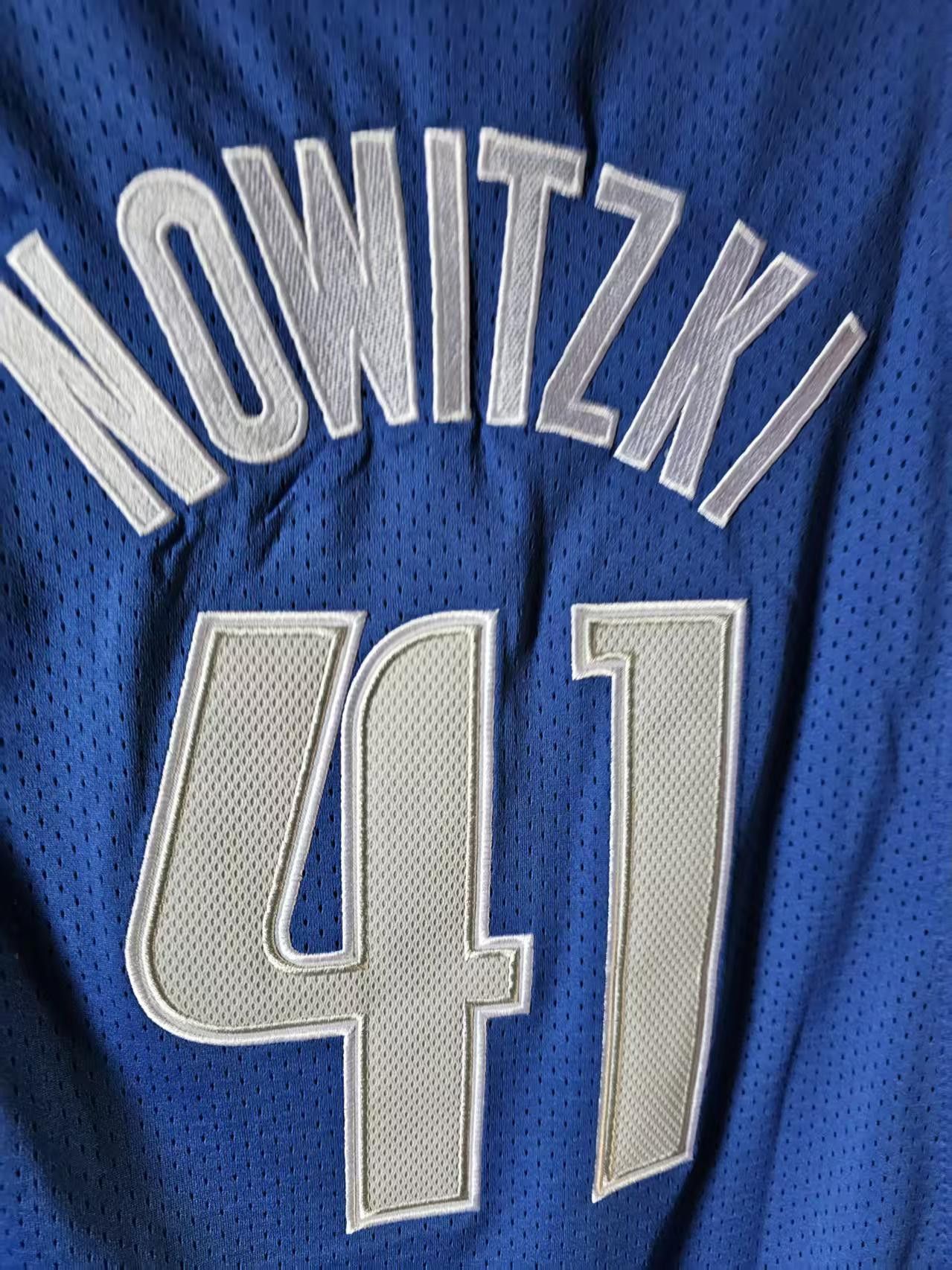 NBA Dallas Mavericks #41 Dirk Nowitzki Jersey Size US L / EU 52-54 / 3 - 4 Thumbnail