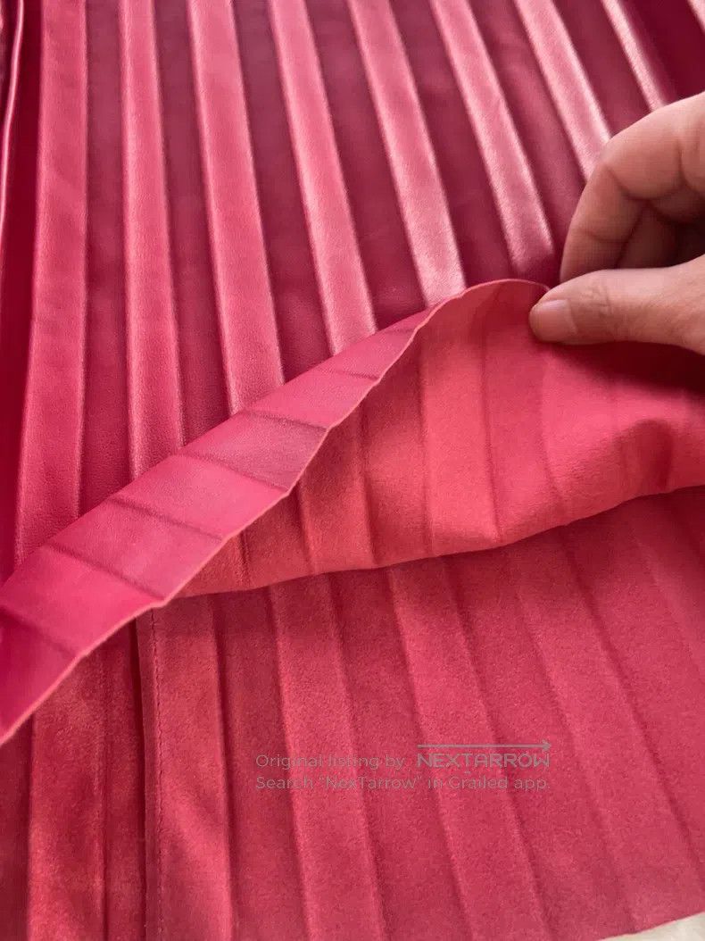 Valentino Valentino Burgundy pleated skirt Size XXS / US 00 / IT 34 - 3 Thumbnail