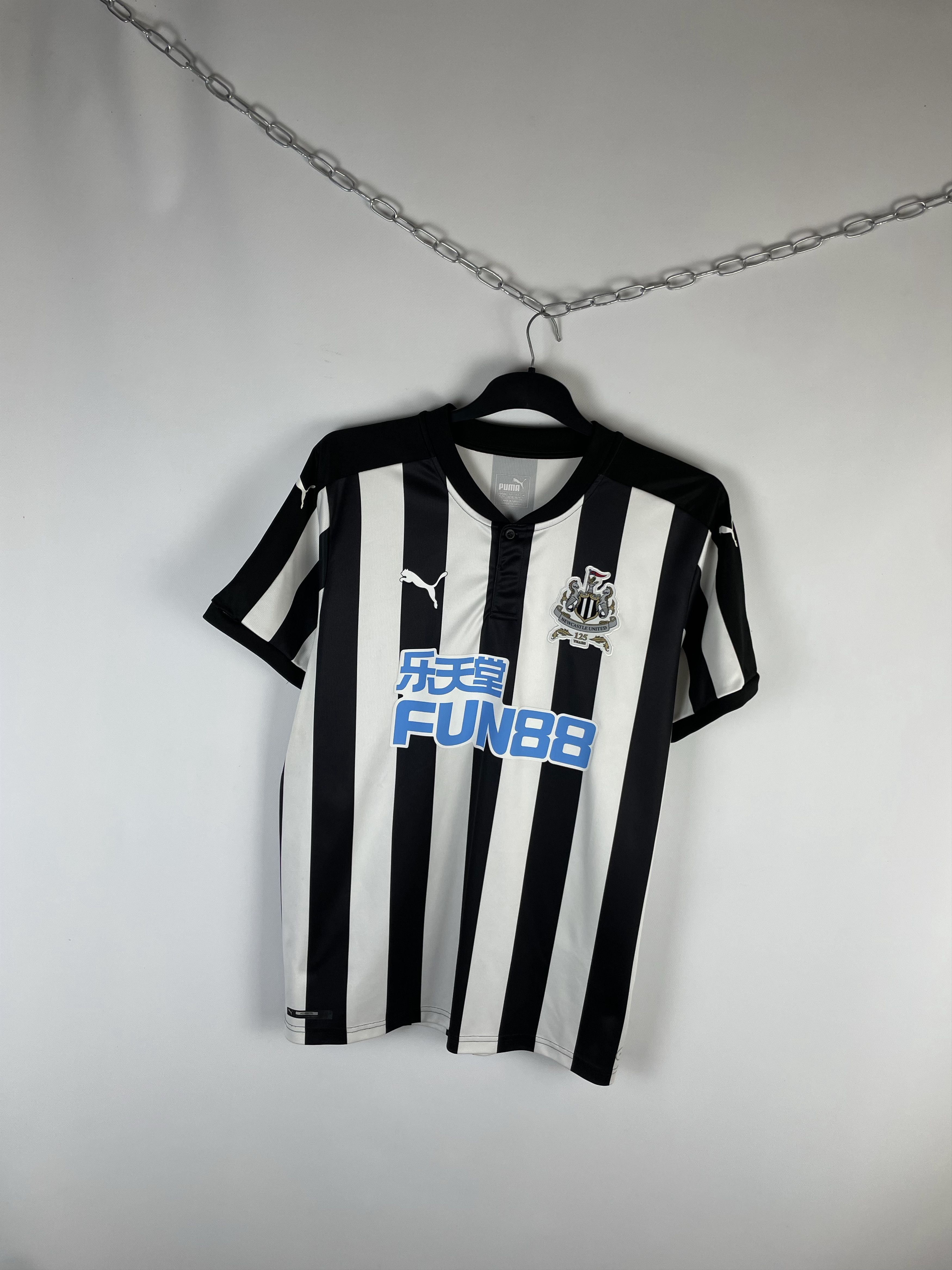 Puma Mens Vintage Puma New Castle T-shirt soccer jersey Size US XL / EU 56 / 4 - 2 Thumbnail