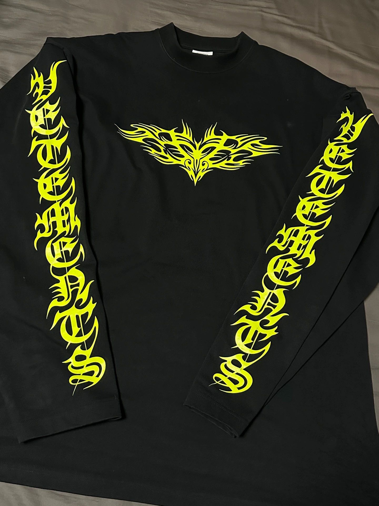 Vetements Vetements 21aw Sanskrit long sleeved shirt -DMC Size US S / EU 44-46 / 1 - 1 Thumbnail