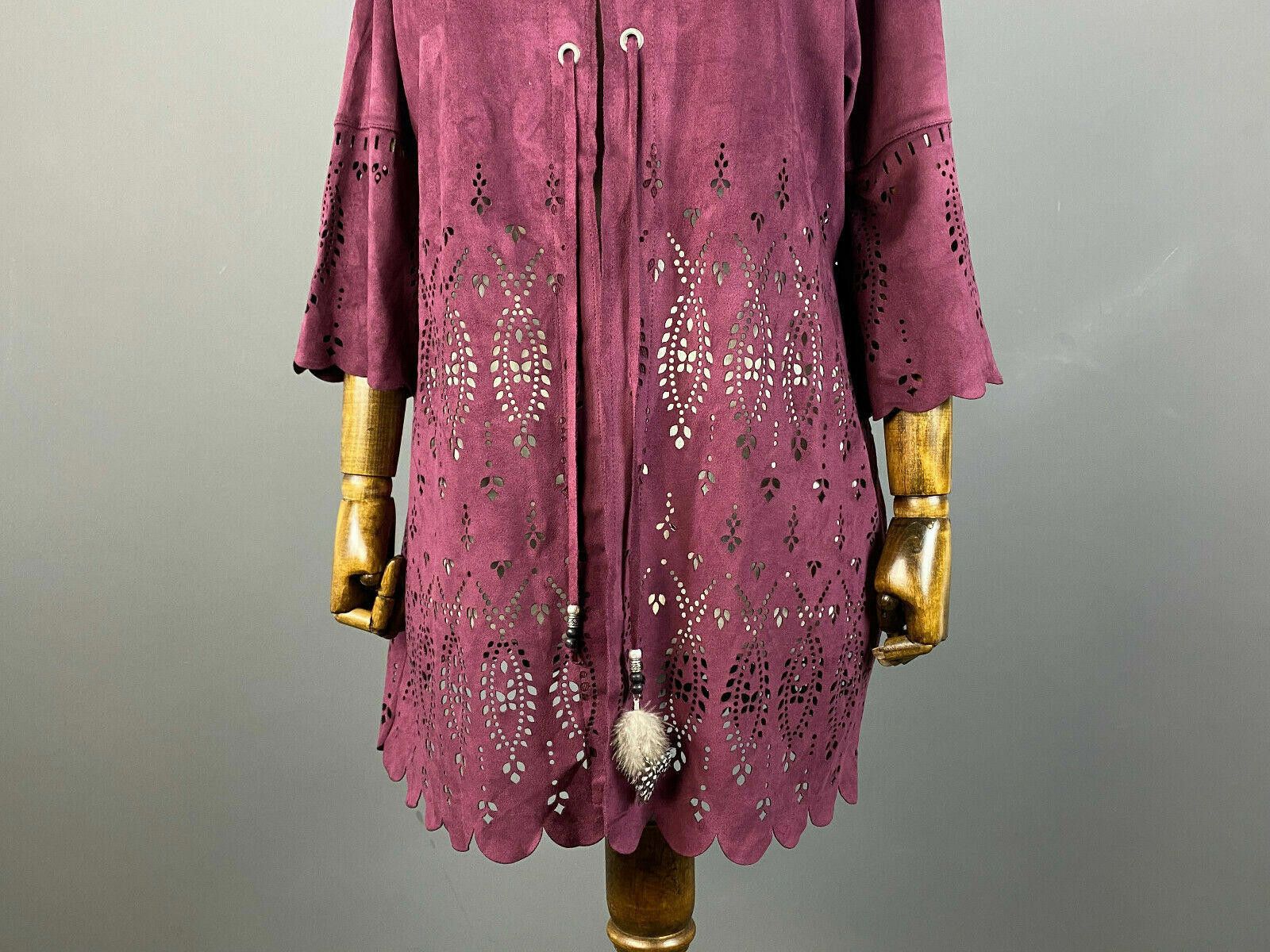 Designer Ladies Tredy Red V-Neck Aztec Print Cardigan Cape Size 44 Size M / US 6-8 / IT 42-44 - 3 Thumbnail