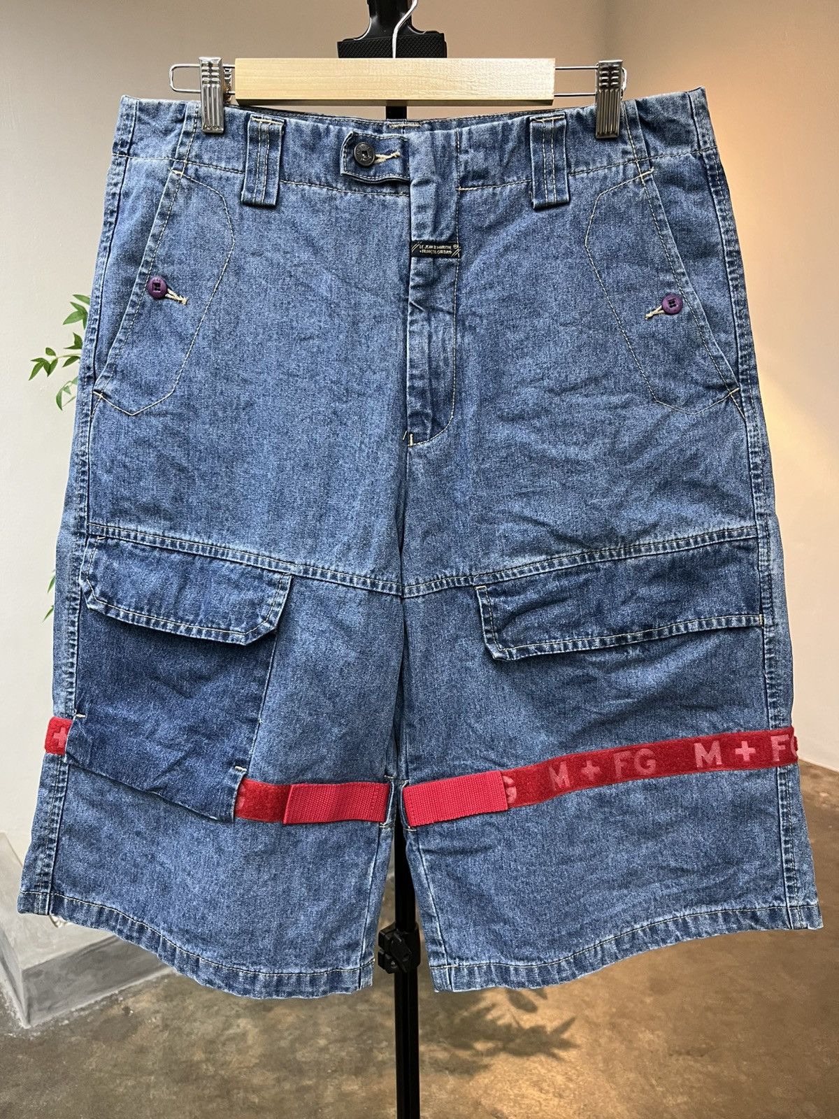 Marithe + Francois Girbaud Vintage Marithé François Girbaud Denim Cargo Shorts Size US 34 / EU 50 - 1 Thumbnail