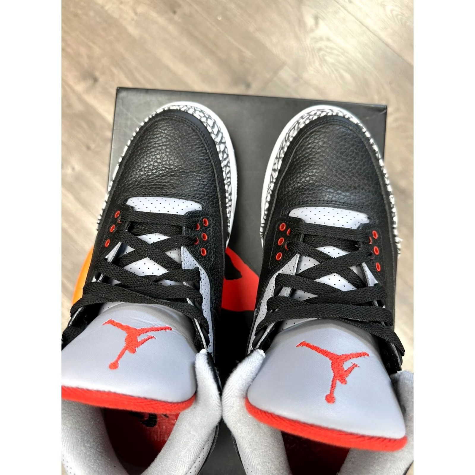 Jordan Brand Nike Air Jordan 3 Retro OG Black Cement Mid 2018 Sneaker Size 10 Mens Leather Size US 9 / EU 42 - 7 Thumbnail