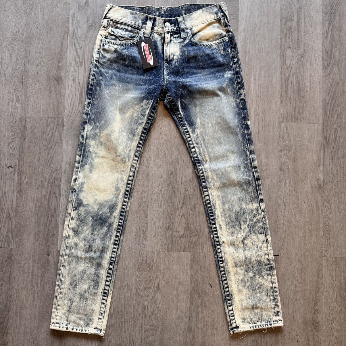 True Religion True Religion Stone/Bleached Wash denim Size US 32 / EU 48 - 1 Thumbnail
