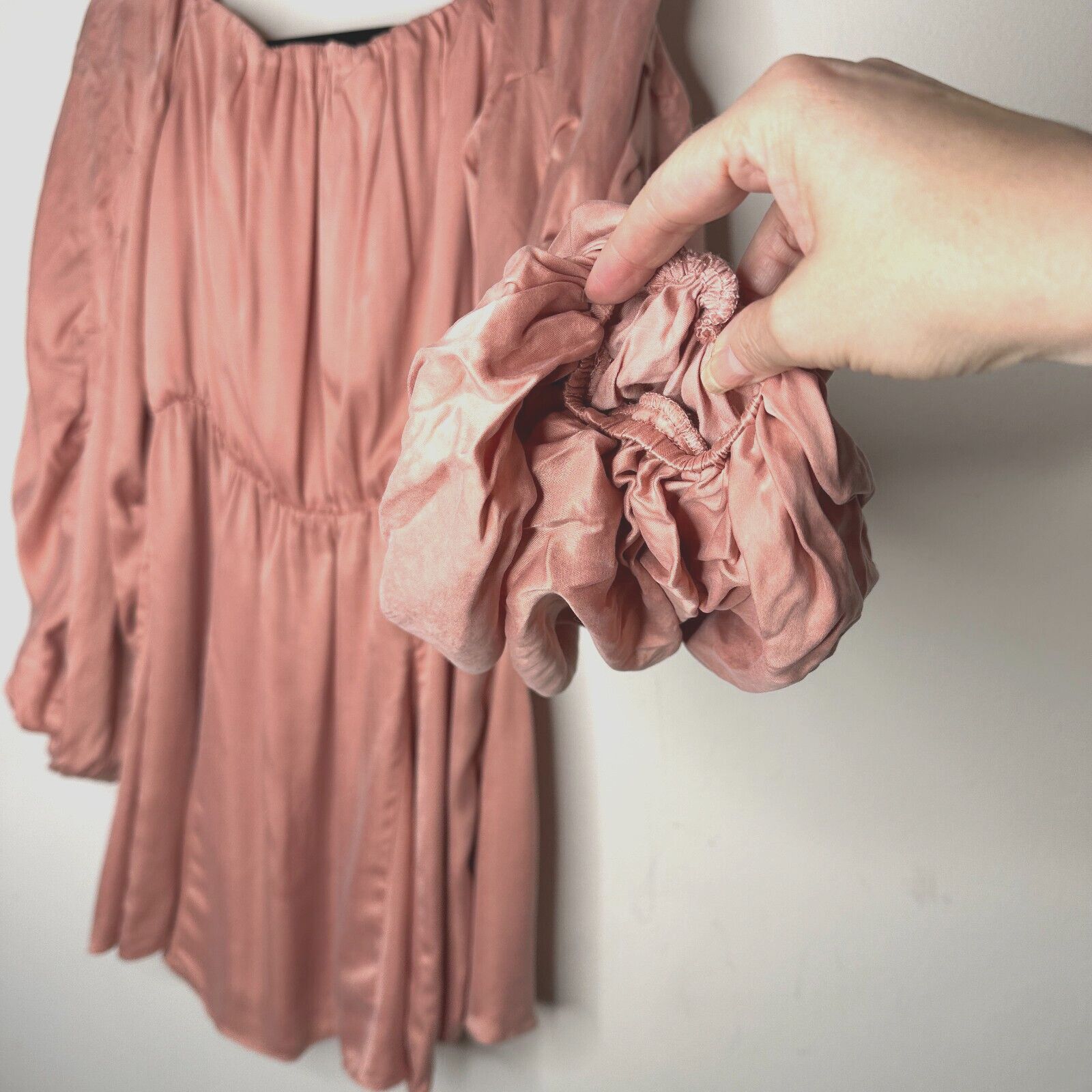 REVOLVE Lovers + Friends Pink Off Shoulder Balloon Sleeve Mini Dress Size M / US 6-8 / IT 42-44 - 5 Thumbnail
