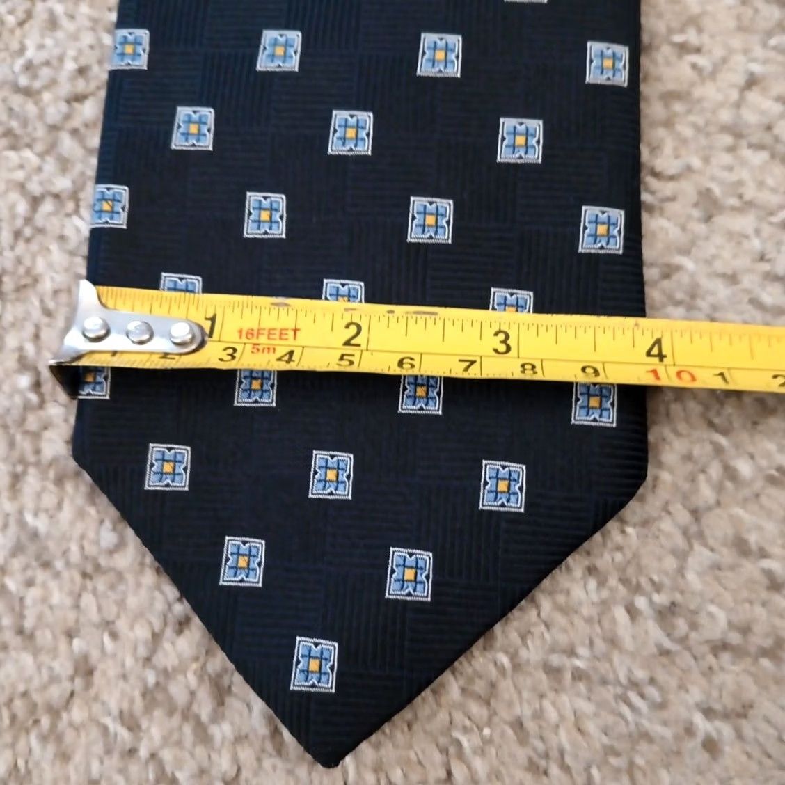 Jos. A. Bank Jos A Bank Tie Navy Blue Geometric Silk USA 59" One Size Men Tie Classic 57"-60" Pointed Blue Size ONE SIZE - 3 Thumbnail