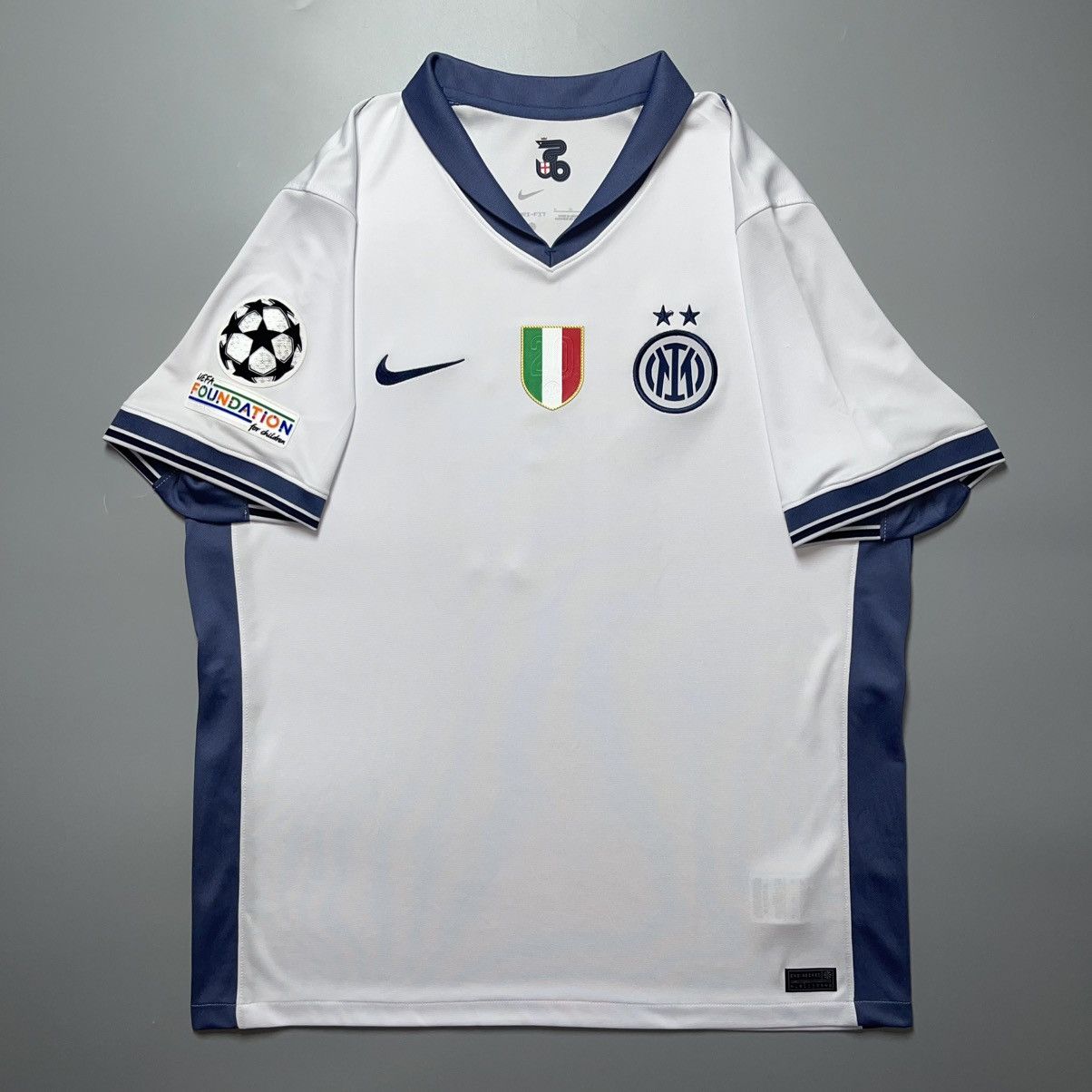 Vintage INTER NIKE 2024/2025 FOOTBALL AWAY JERSEY #10 MARTINEZ Size US XL / EU 56 / 4 - 2 Thumbnail