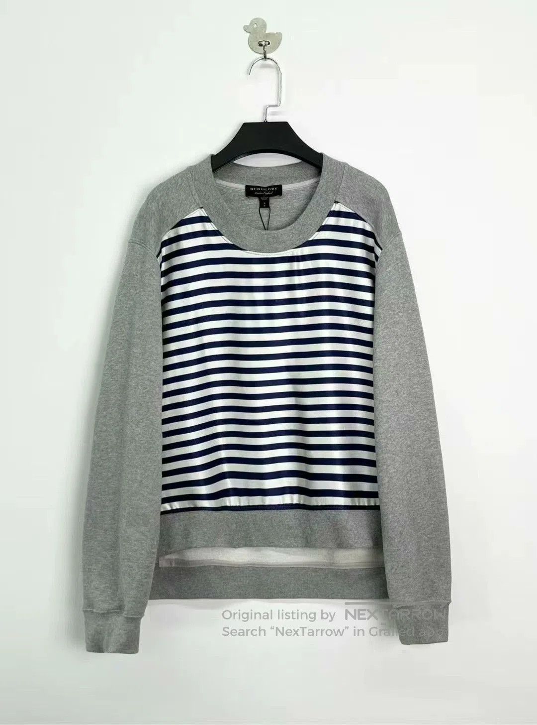 Burberry burberry gray stripe logo sweatshirt for women. Size US S / EU 44-46 / 1 - 1 Thumbnail
