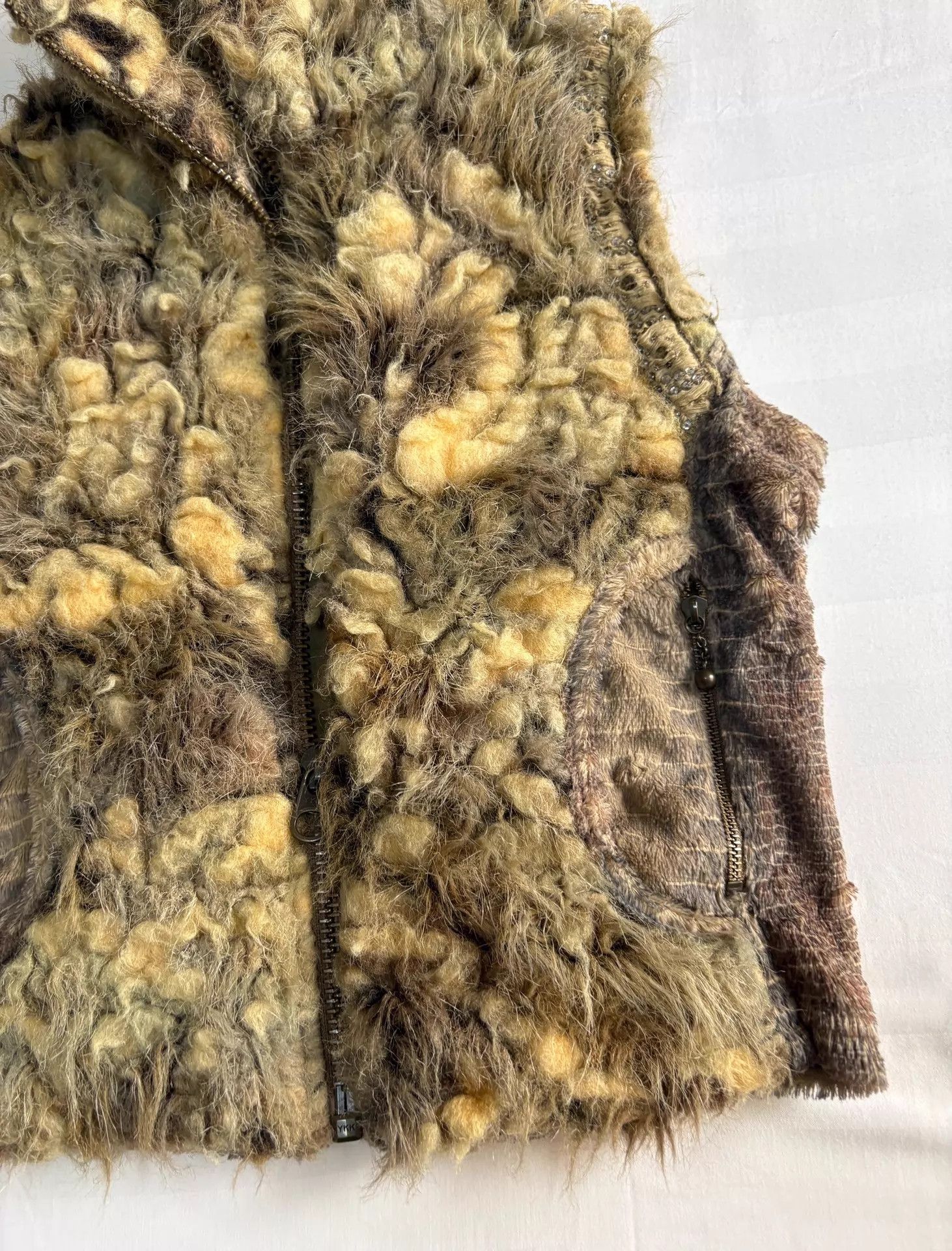 Other Vintage Japanese Visual Kei Faux Fur Vest 36 Slim Shoulder Cuff Rhinestone Side Animal Leather Trim Size XS / US 0-2 / IT 36-38 - 5 Thumbnail