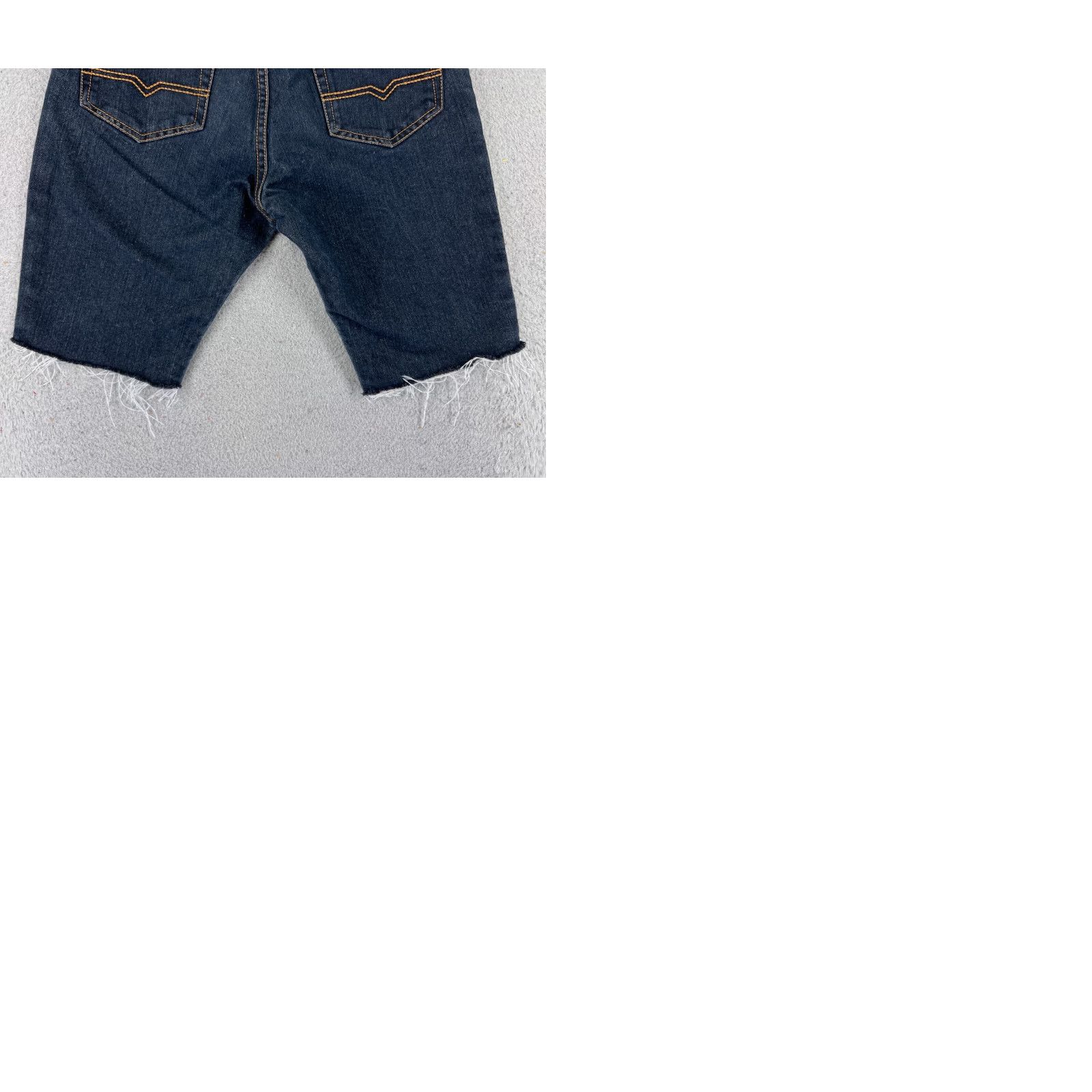 Denime VINTAGE Genes Shorts Womens 28 Blue Denim Jean Cutoff Mid Rise Dark Wash 26x10 Shirt Womens 28 Blue Denim Cut-Off 90s? Size 28" / US 6 / IT 42 - 10 Thumbnail