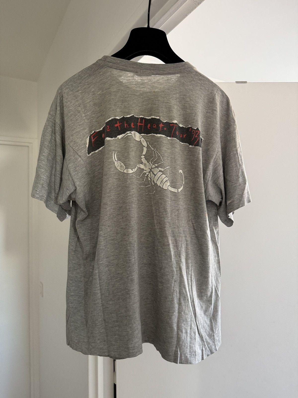 Band Tees *RARE* 1993 90s VINTAGE SCORPIONS FACE THE HEAT BIG MOUTH Size US XL / EU 56 / 4 - 2 Thumbnail