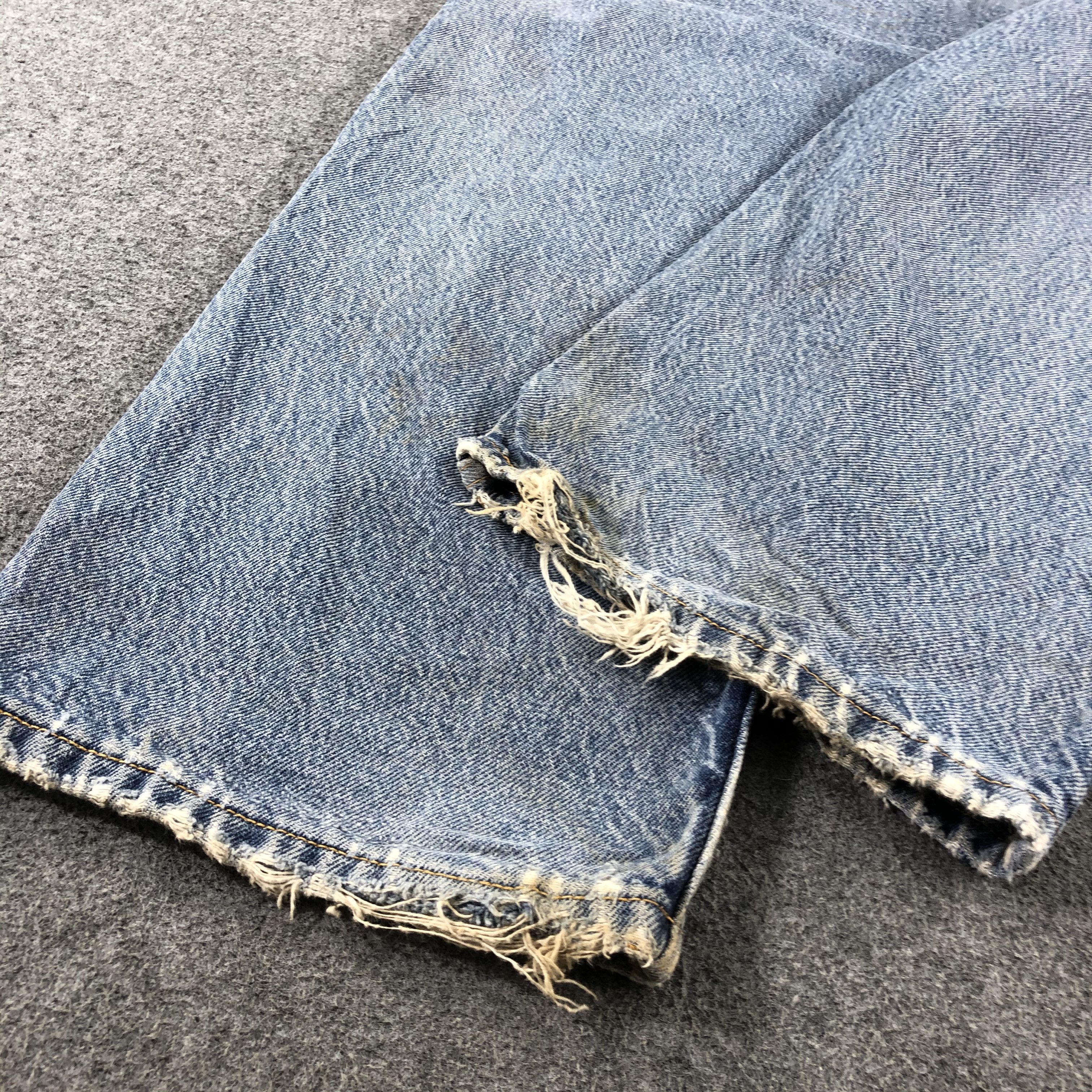 Levi's Vintage Blue Wash Levis 505 Jeans-J2619 Size US 43 - 6 Thumbnail